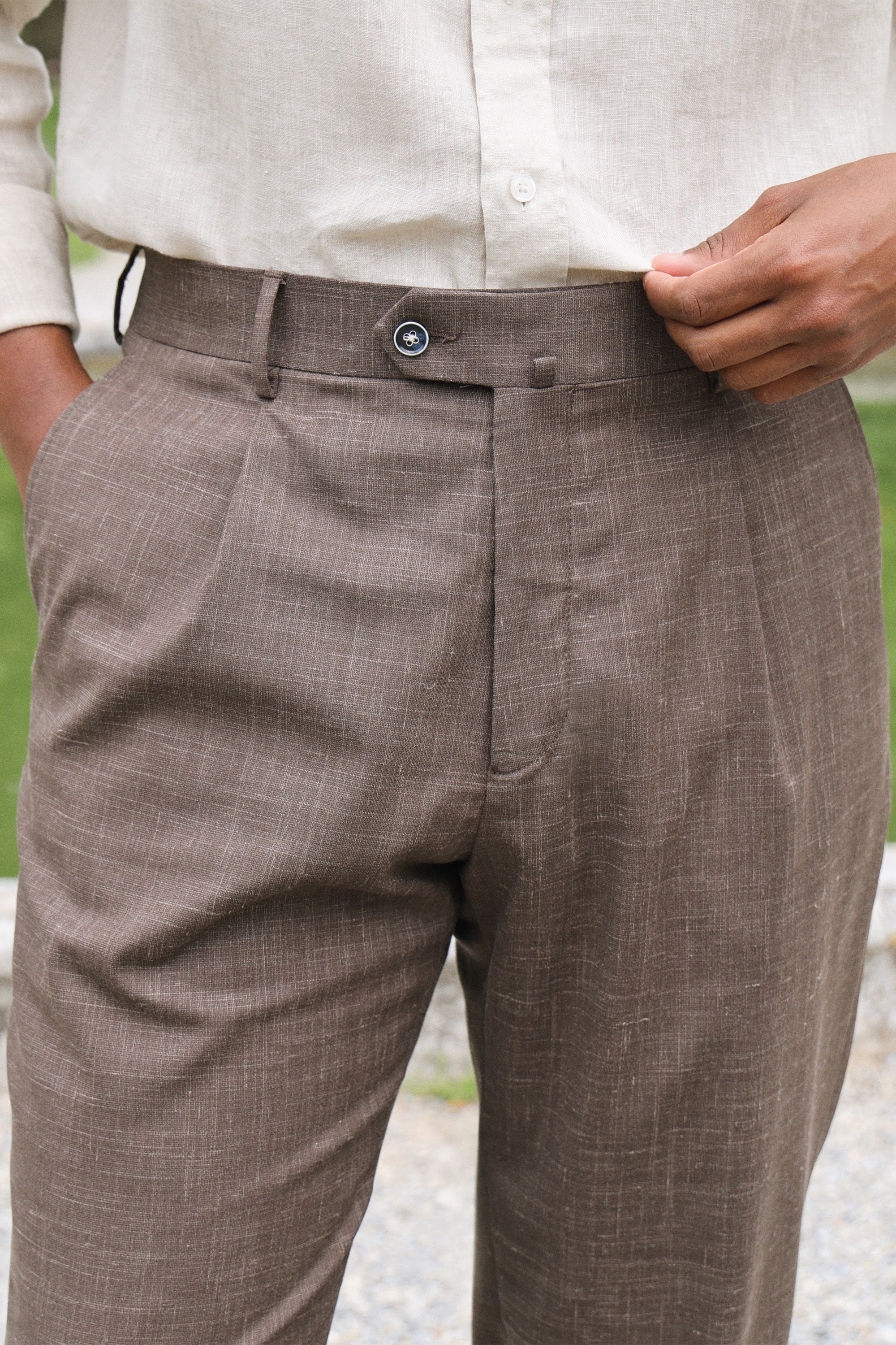 le-pantalon-pinces-homme-l-ger-marron-laine-lin-soie image 6