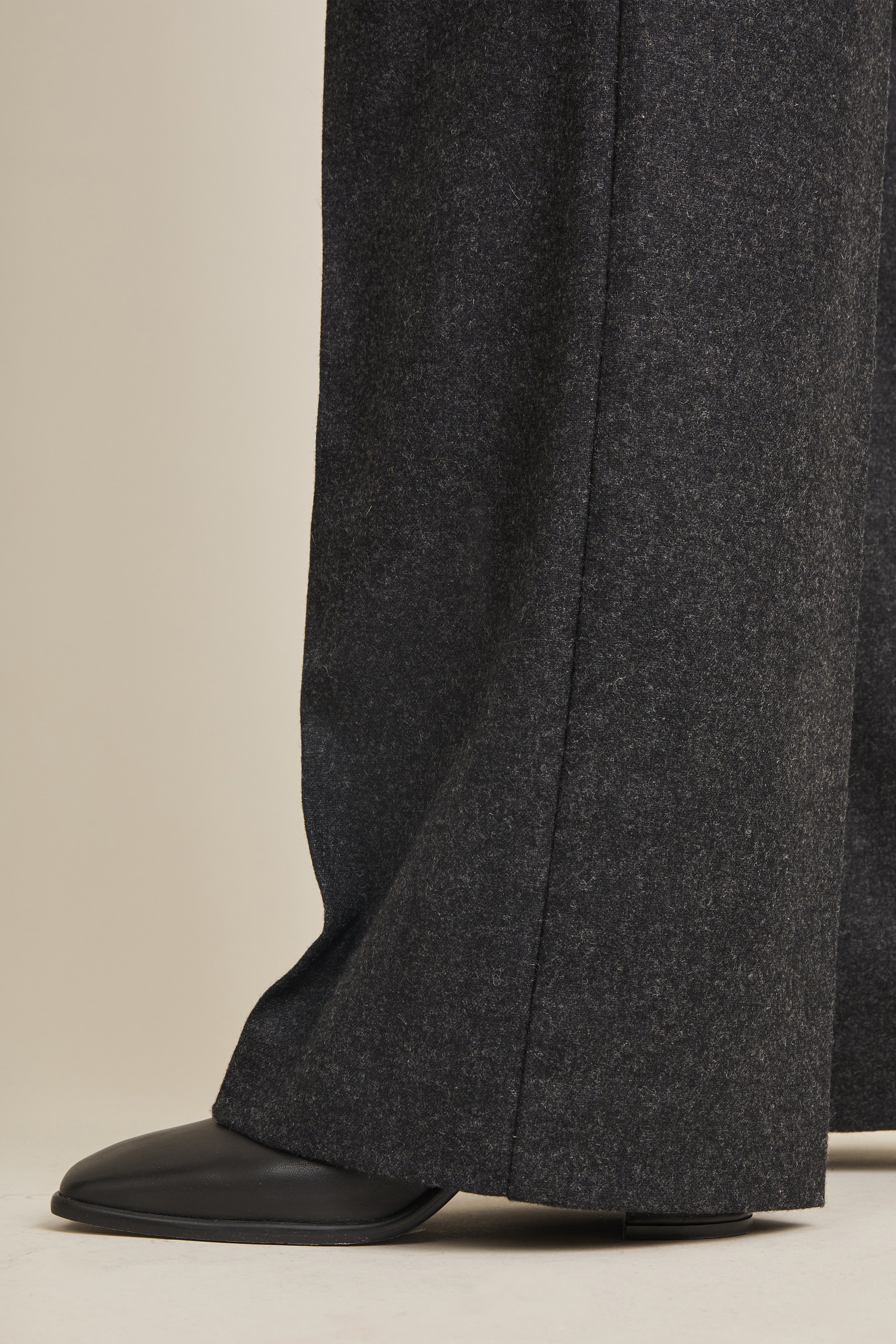 le-pantalon-palazzo-gris-anthracite-pantalon-flanelle-laine image 6