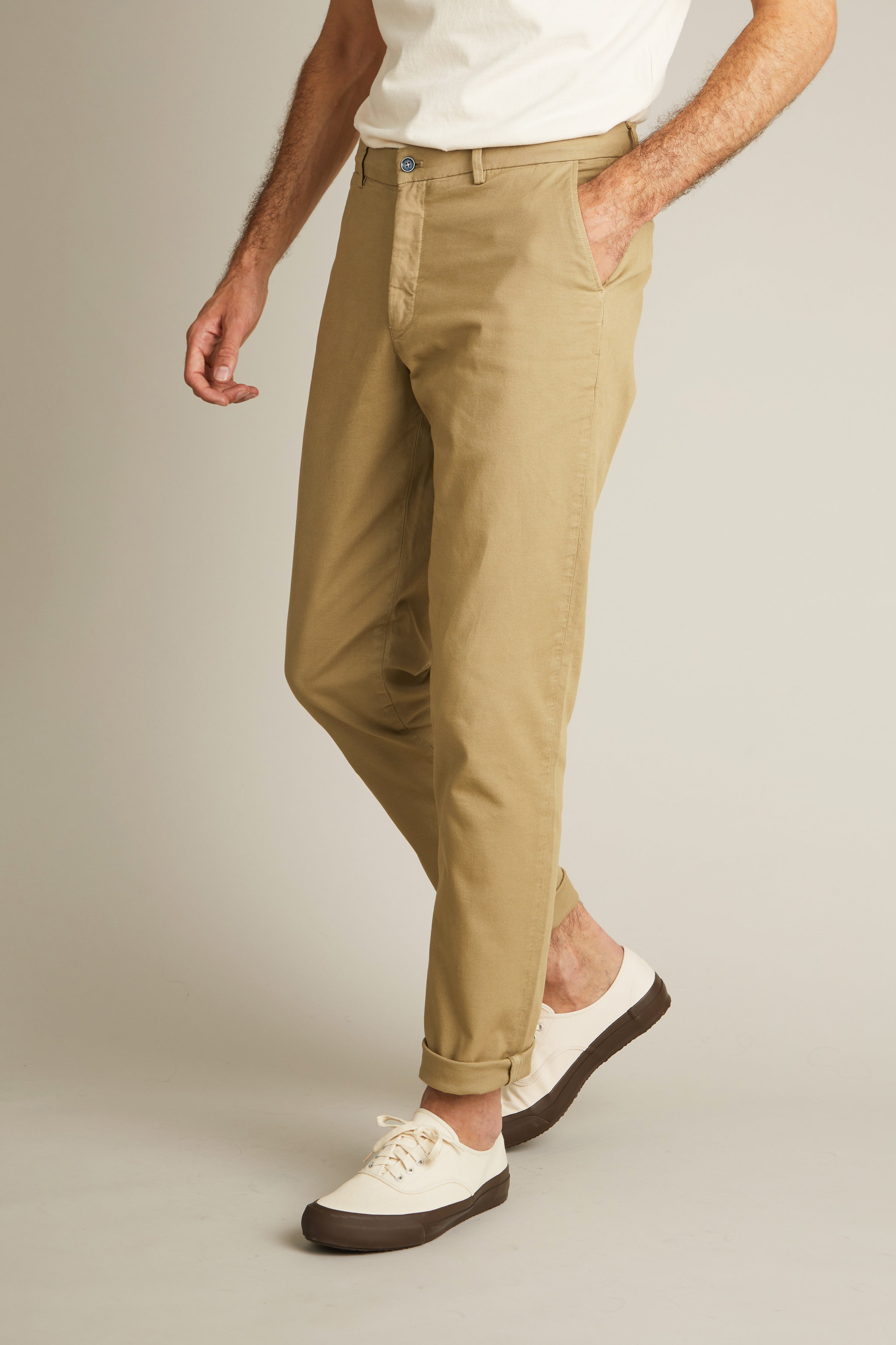 le-pantalon-chinos-homme-chino-sport-beige-carotte image 7