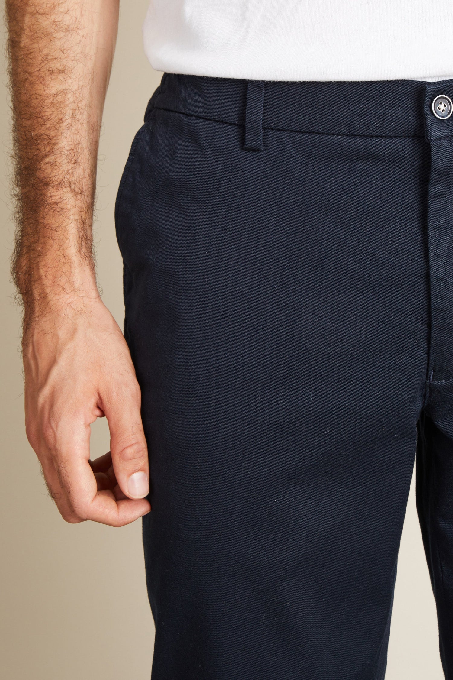 le-pantalon-chino-easy-semi-slim-pantalon-bleu-marine-coton image 3