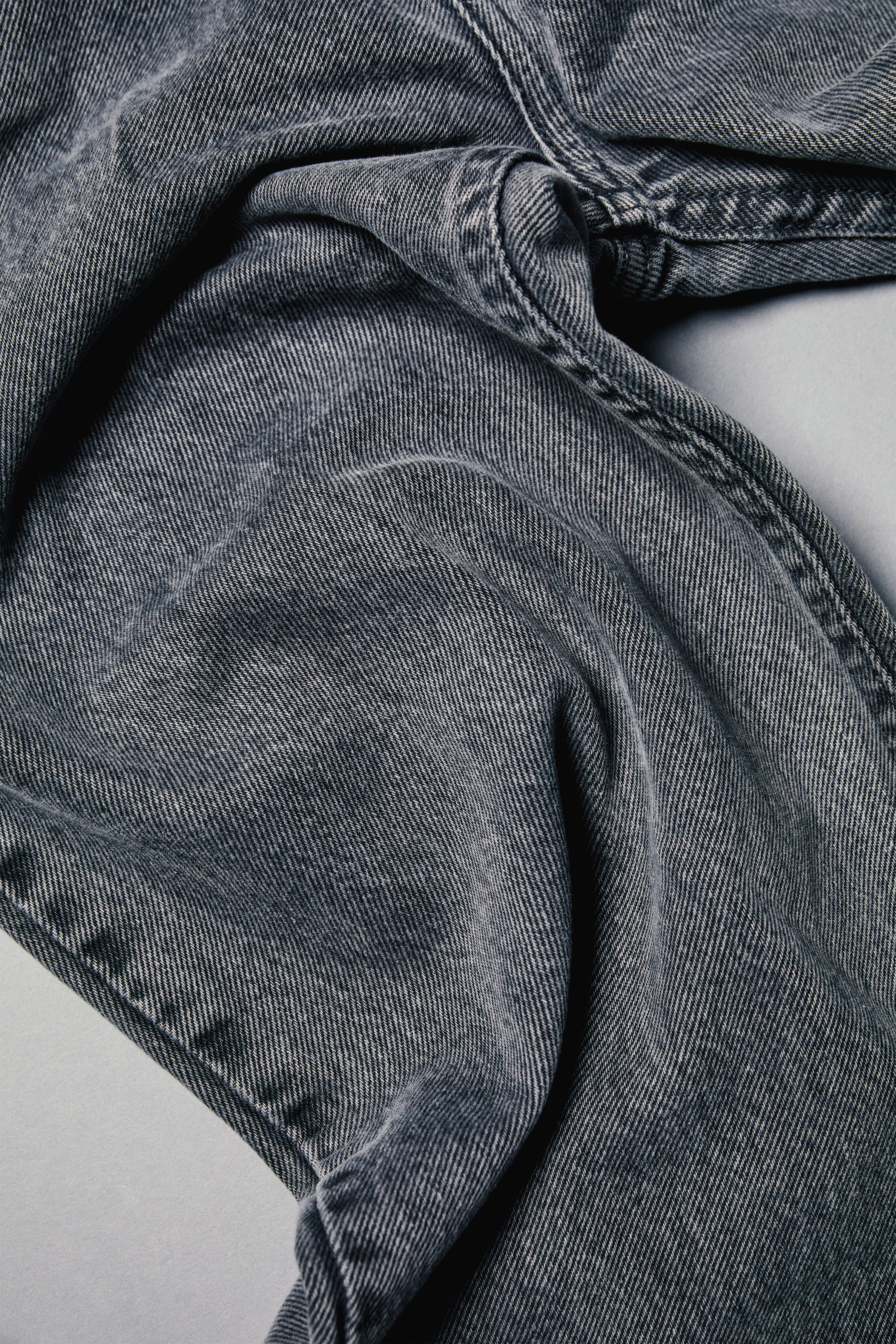 le-pantalon-jean-regular-gris-homme-coupe-droite-coton image 2