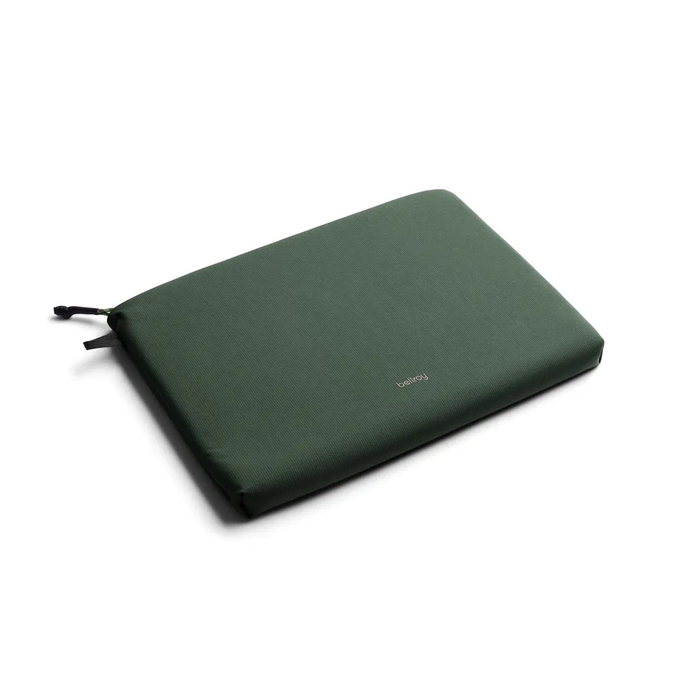 bellroy-lite-laptop-sleeve-housse-14-pouces-spruce-recycl-e image 1
