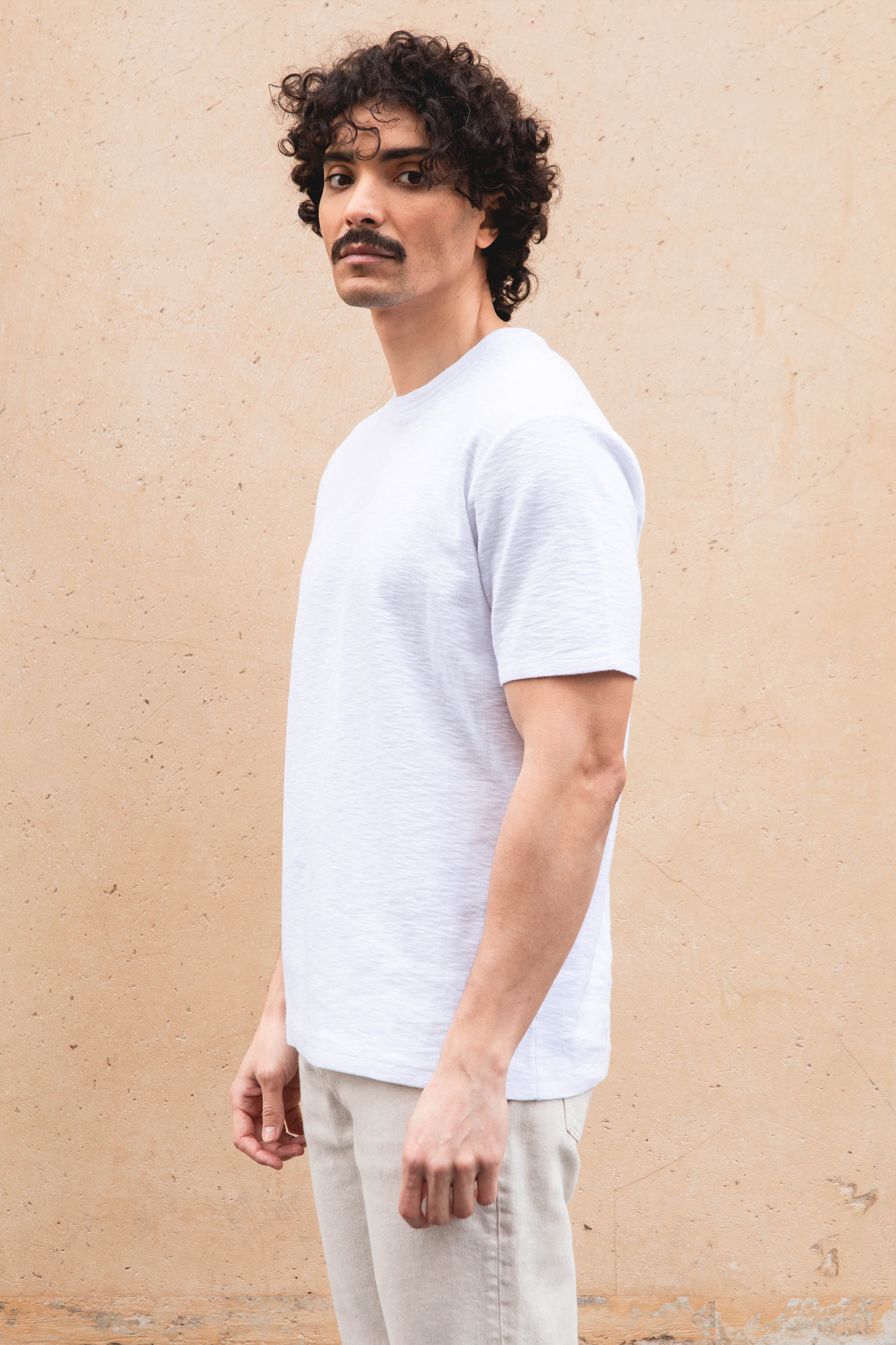 le-pantalon-t-shirt-fm-lptct-2-tee-shirt-blanc-textur image 4
