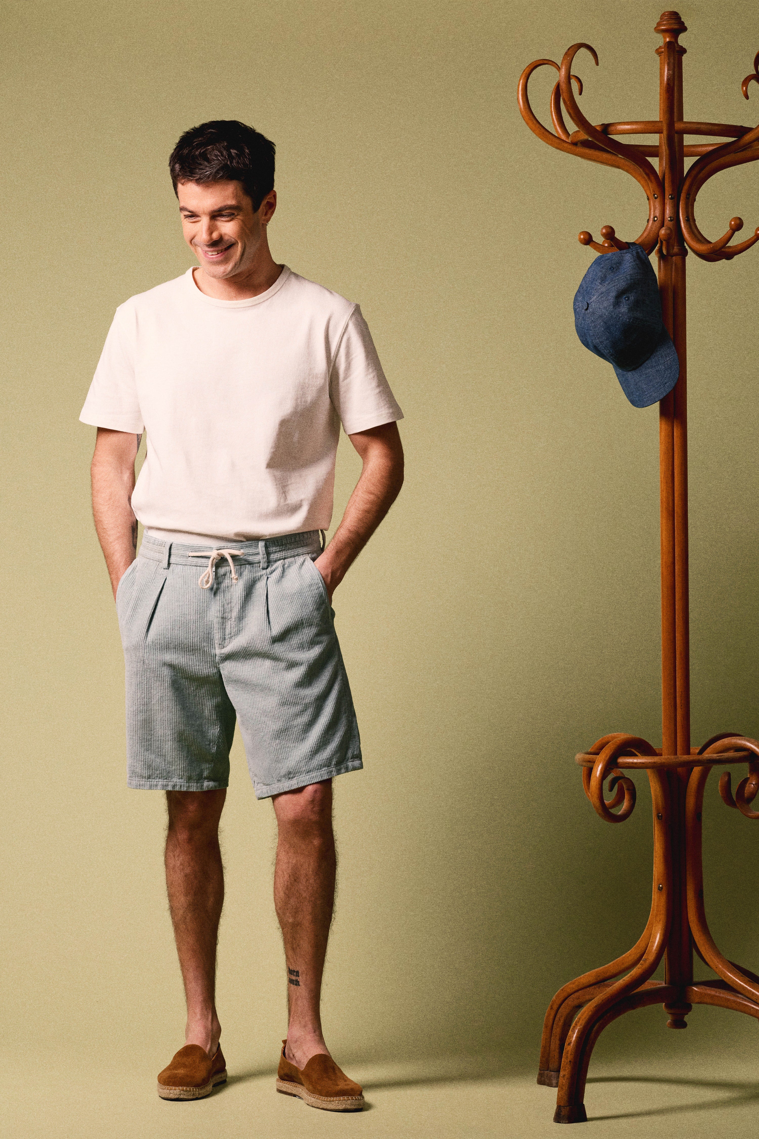 le-pantalon-bermudas-bermuda-velours-bleu-clair-coton-lin image 3