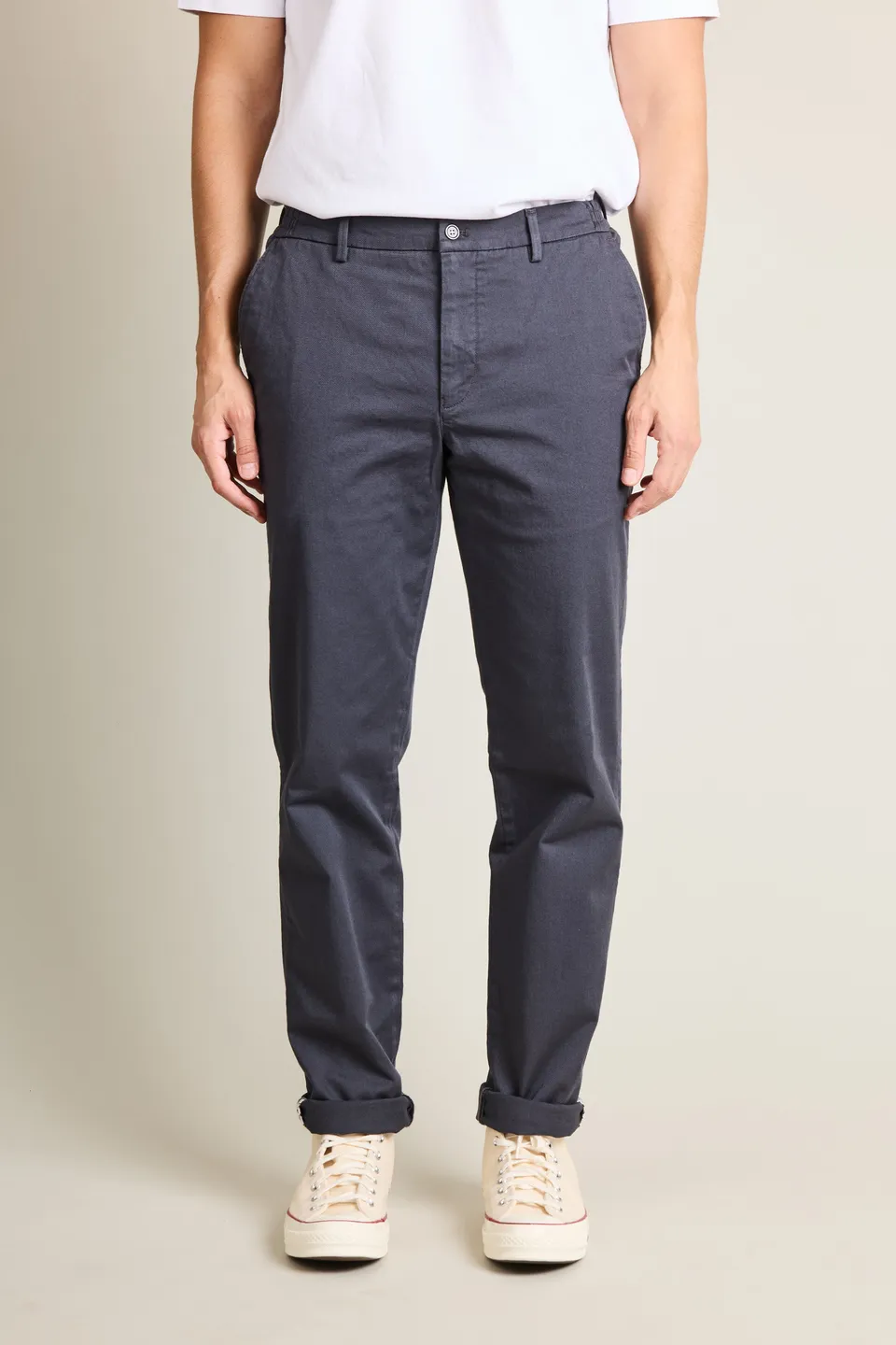 le-pantalon-chinos-homme-chino-easy-carotte-gris-anthracite-coton image 1