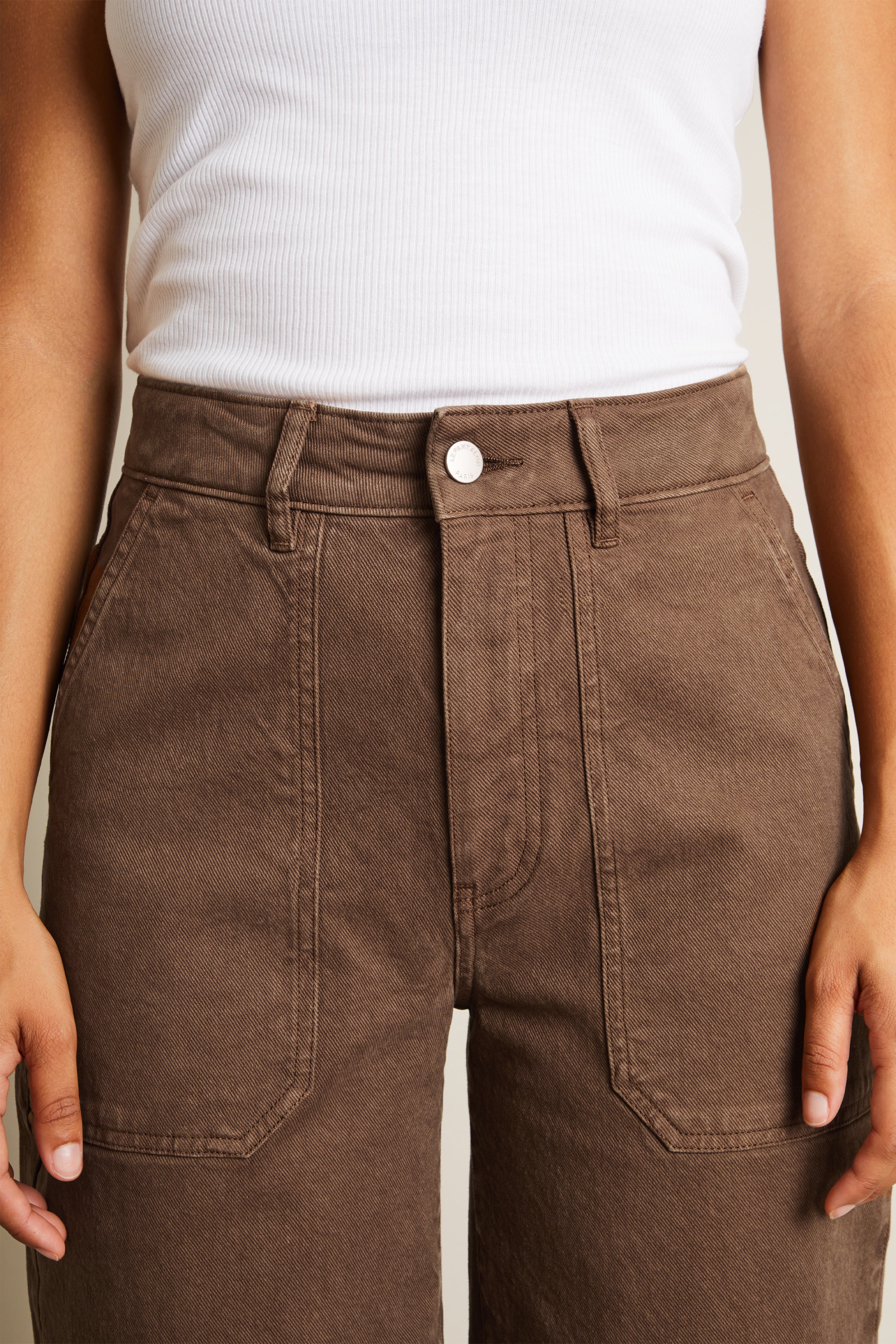 le-pantalon-jeans-femme-jean-balloon-marron-large-recycl image 2