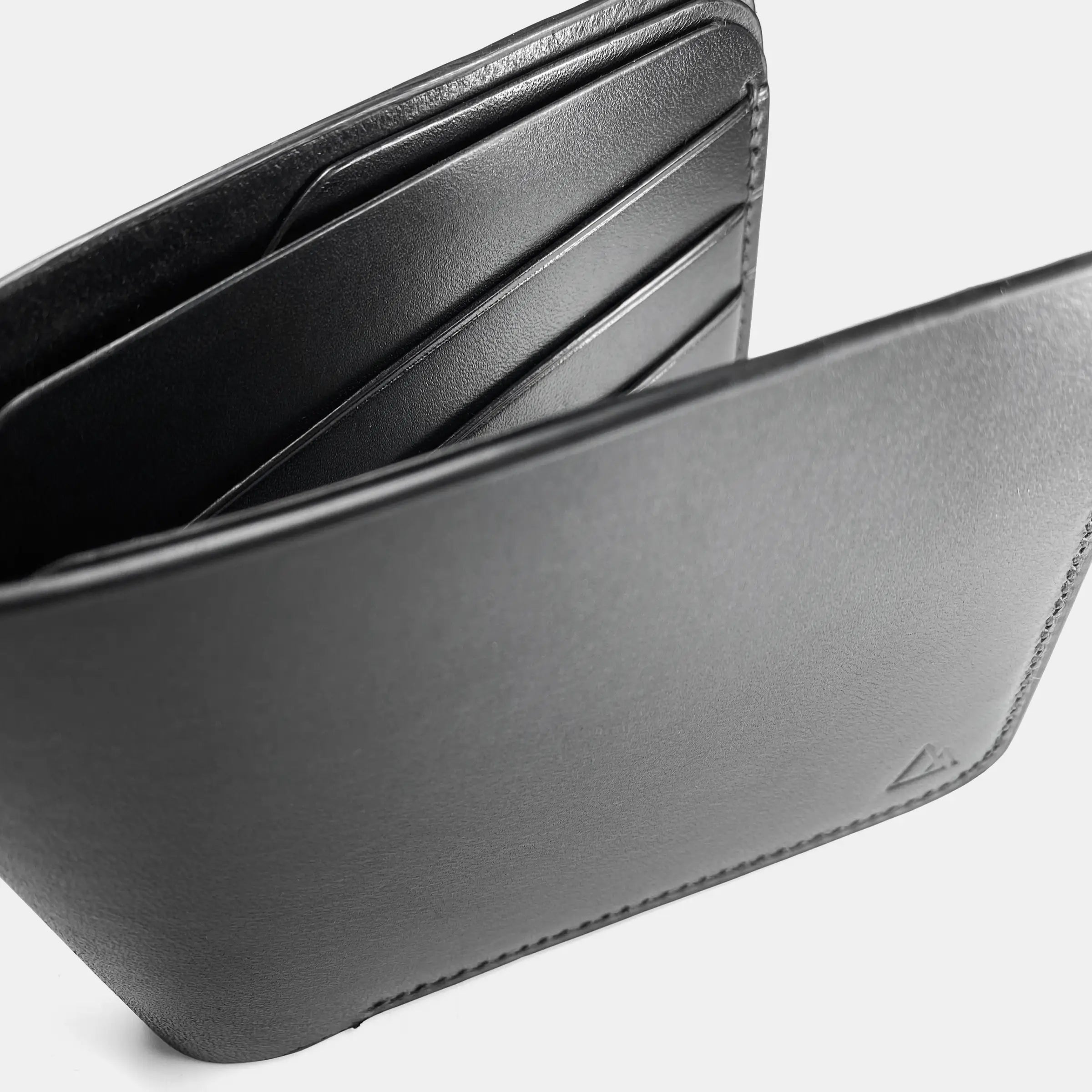 darksails-portefeuille-cuir-noir-bifold-6-cartes image 6