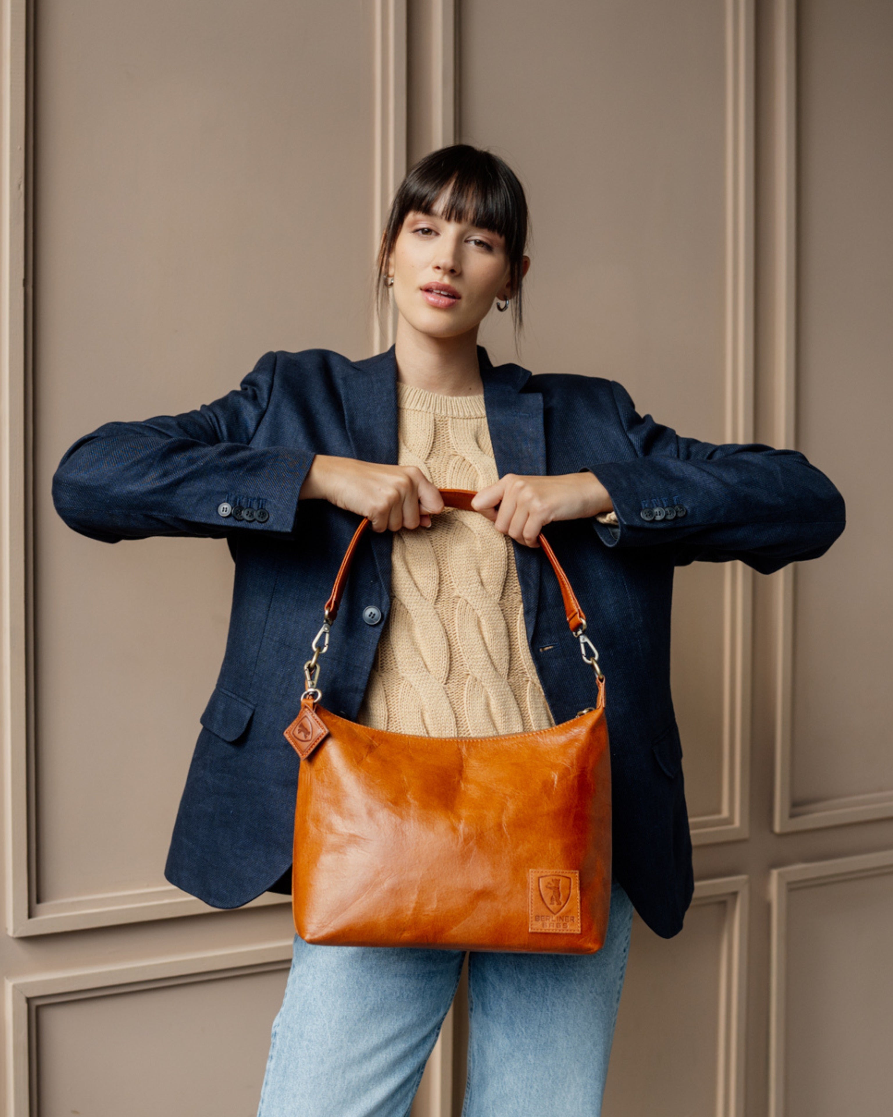 berliner-bags-bella-2-0-sac-paule-cuir-ch-vre-marron-vintage image 8