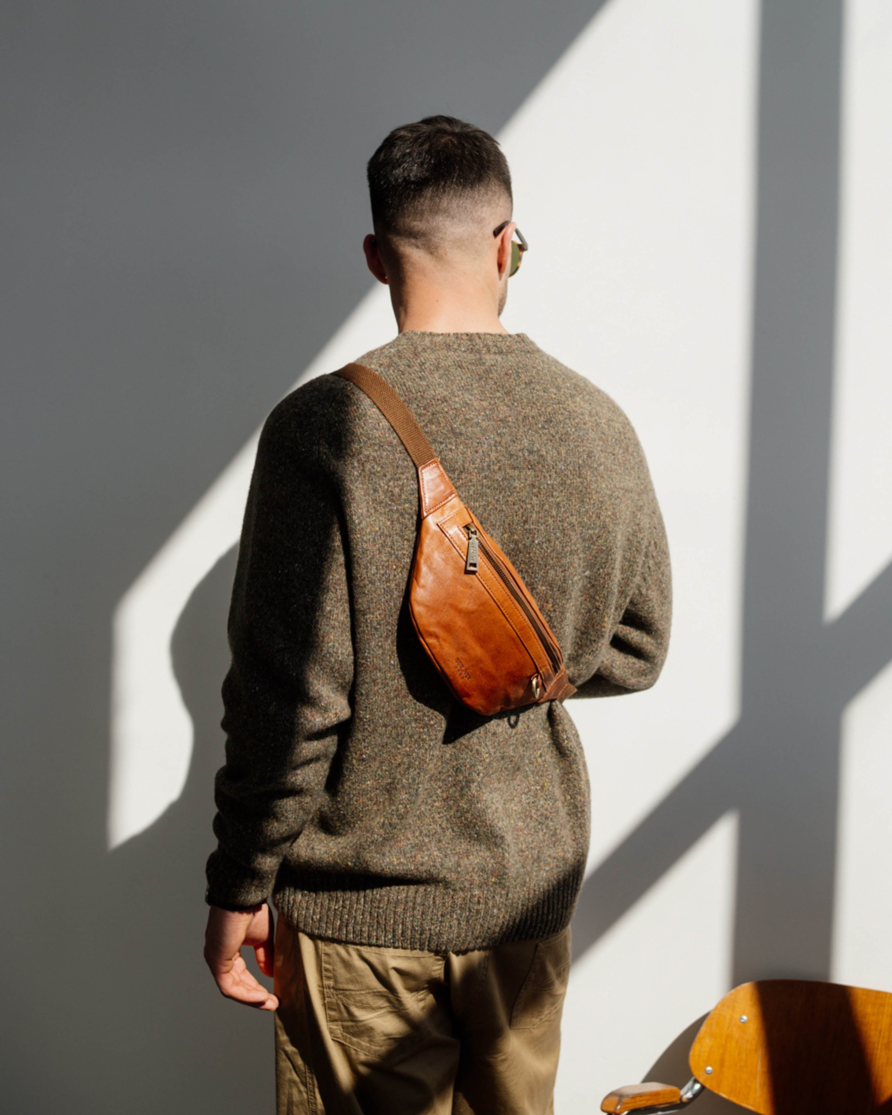 berliner-bags-turin-sac-banane-cuir-marron-vintage image 6