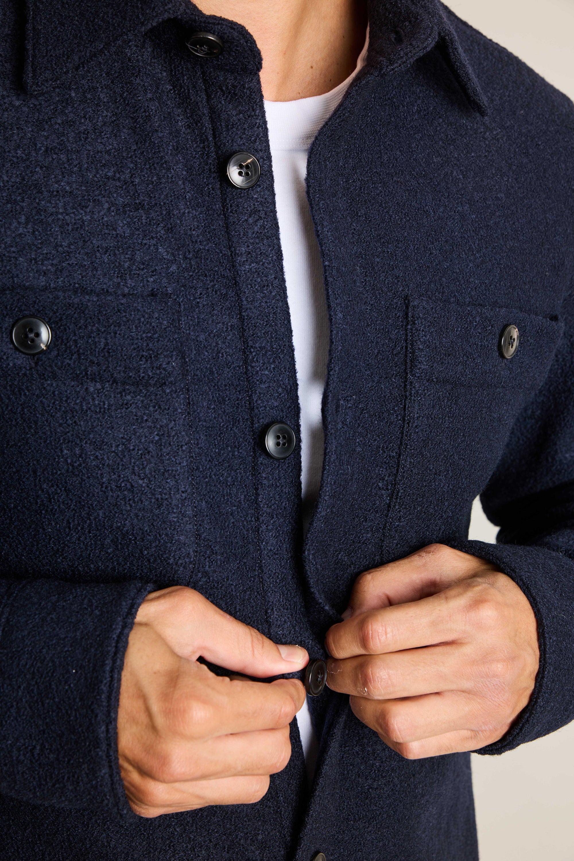 le-pantalon-laine-bleu-marine-surchemise-homme-m-laine-bouillie image 5