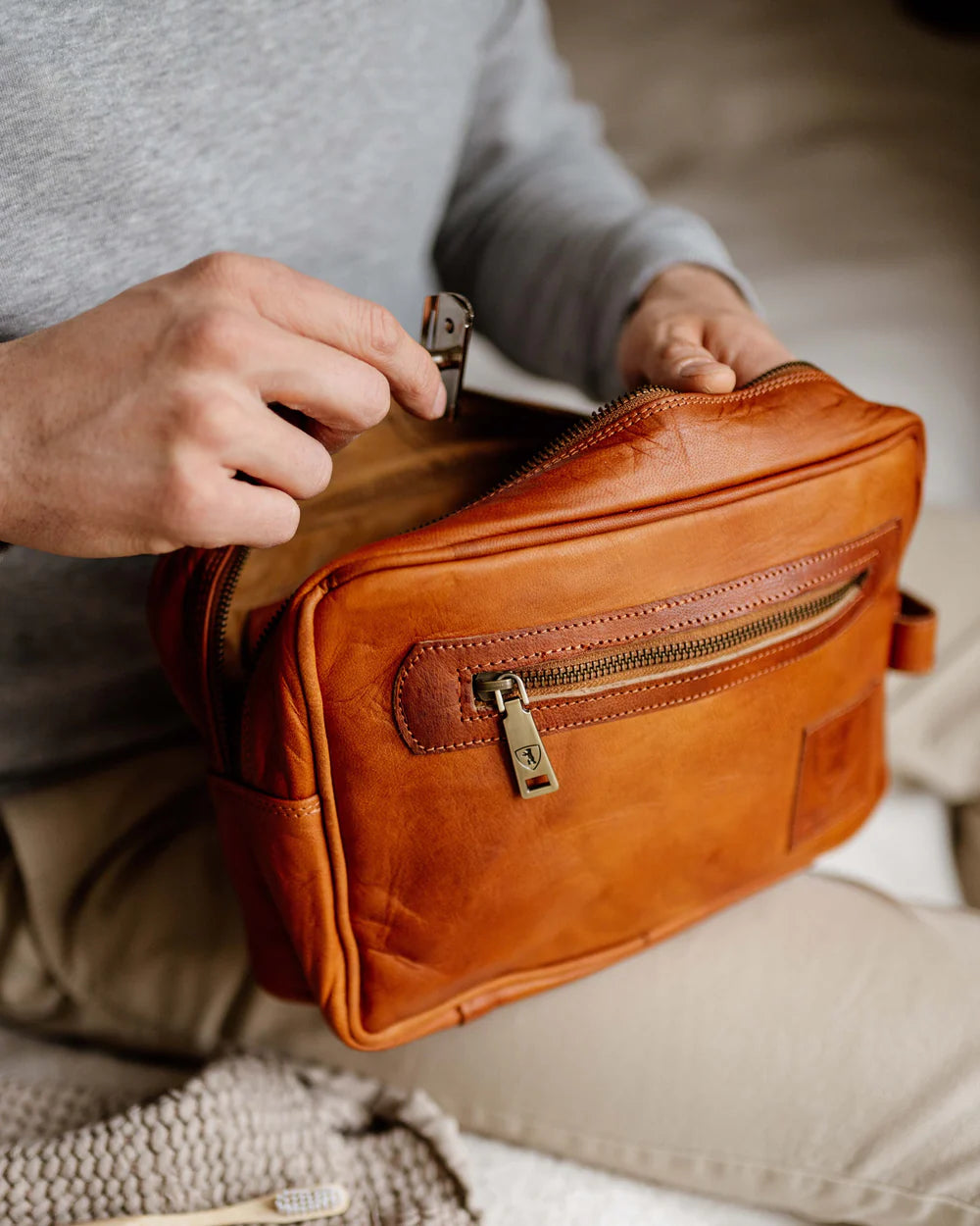berliner-bags-paul-trousse-de-toilette-marron-vintage-simple image 2