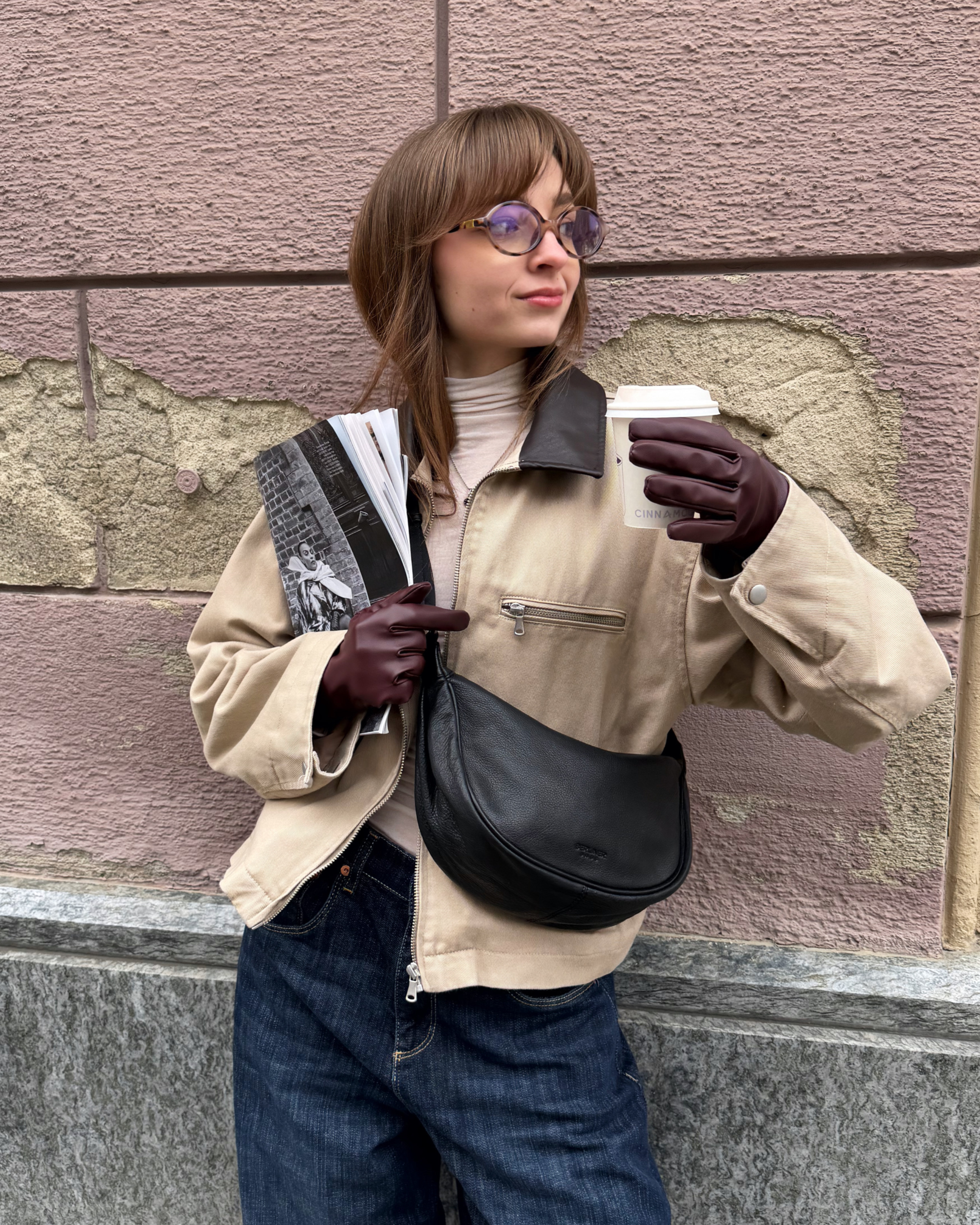 berliner-bags-luna-sac-crois-cuir-noir-demi-lune image 2