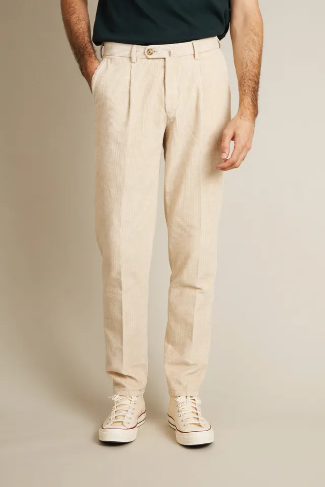 le-pantalon-chino-pinces-velours-cru-pantalon-carotte image 1