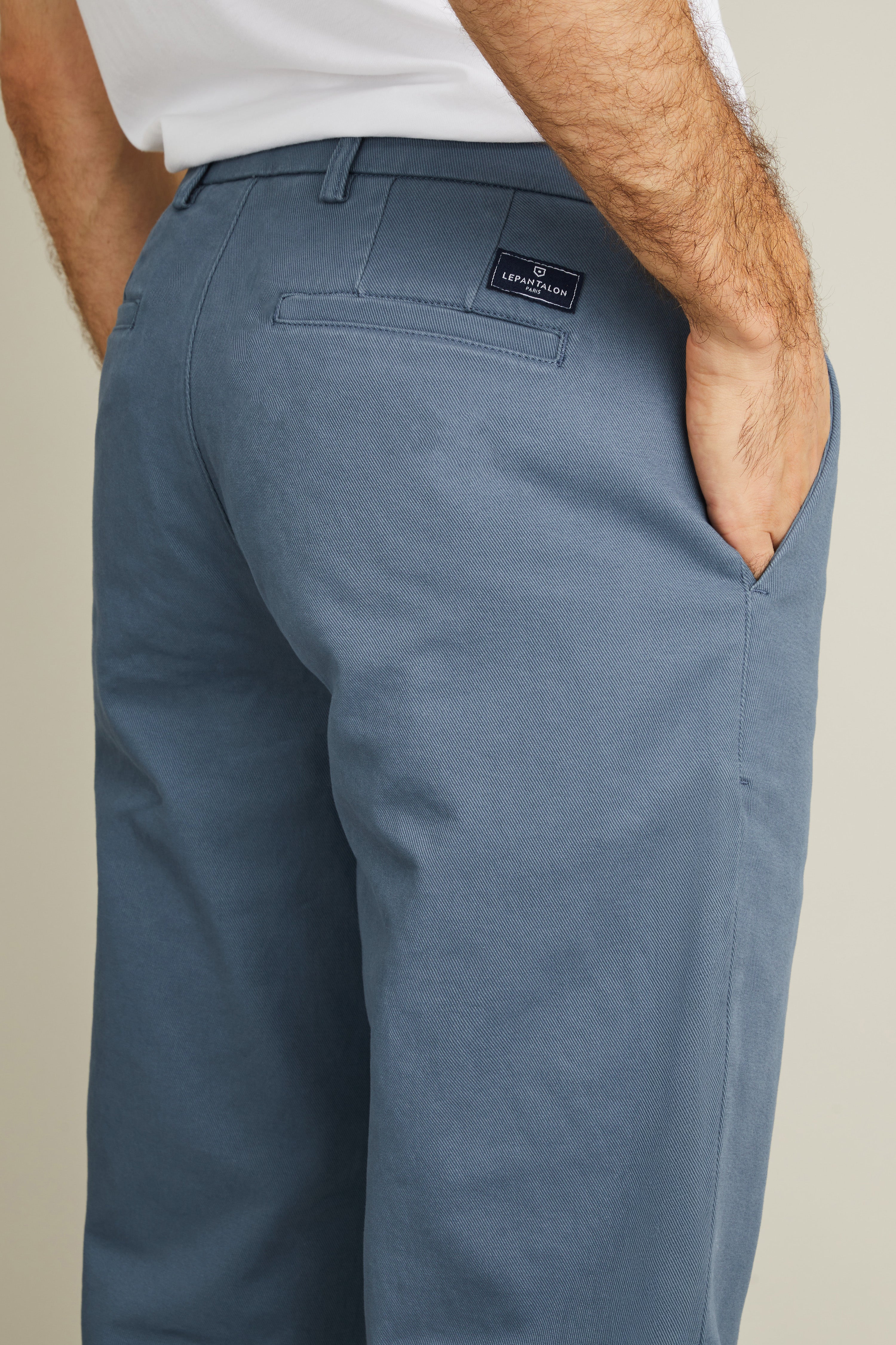 le-pantalon-chino-droit-bleu-jasmin-chino-homme-droit image 2