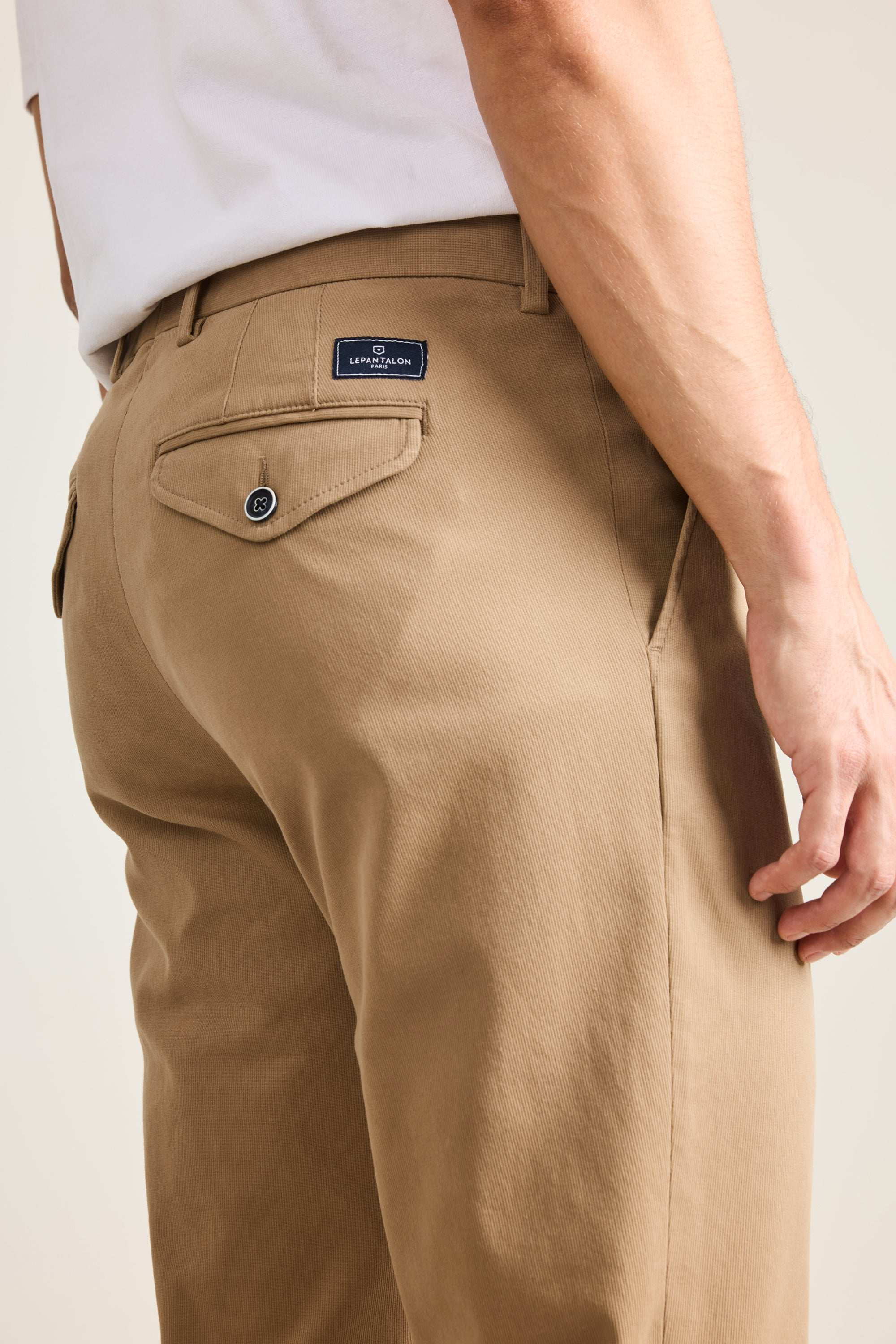 le-pantalon-chinos-homme-chino-pinces-beige-coton image 6