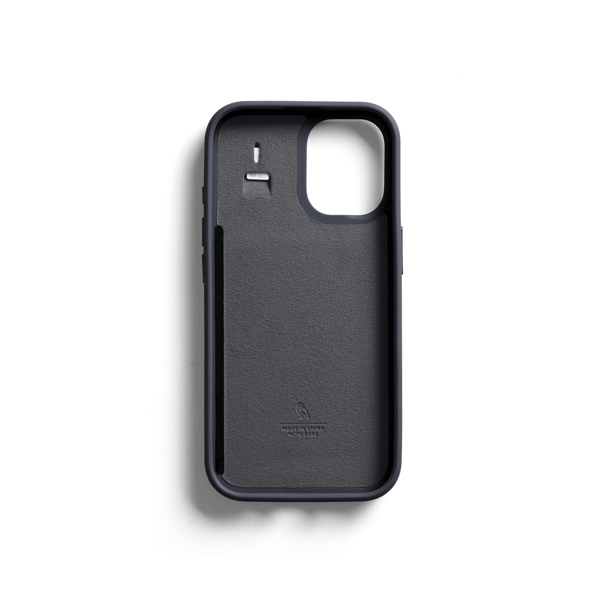 bellroy-phone-cases-3-card-coque-iphone-17-cuir-nightsky image 2