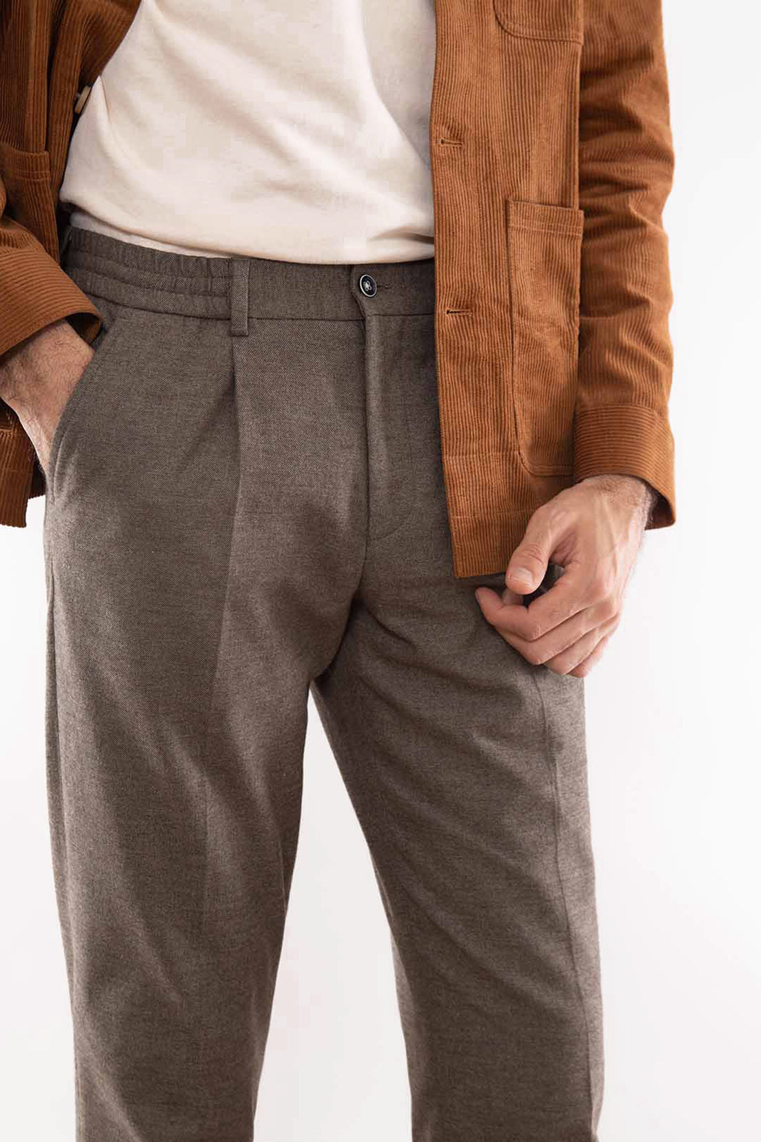 le-pantalon-chaud-beige-pantalon-flanelle-beige-coton image 2