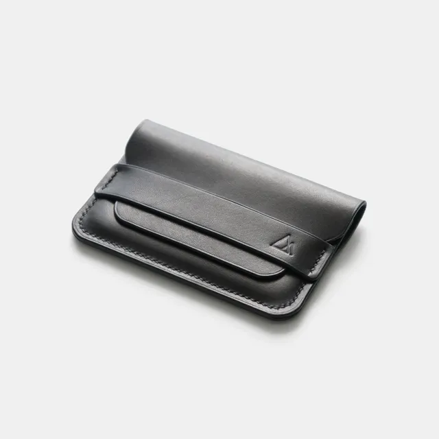 darksails-porte-cartes-enveloppe-cuir-noir-point-sellier image 1
