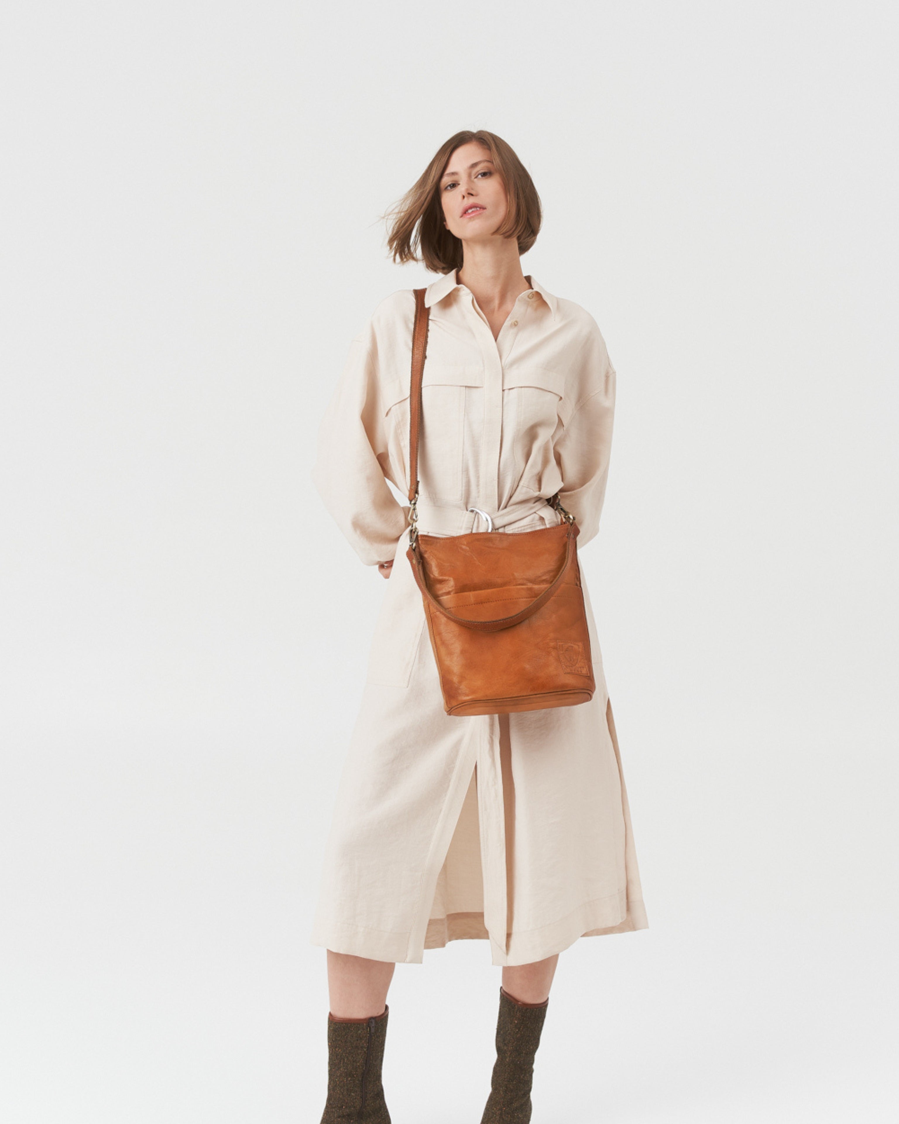 berliner-bags-sofia-sac-seau-marron-vintage-crossbody image 2