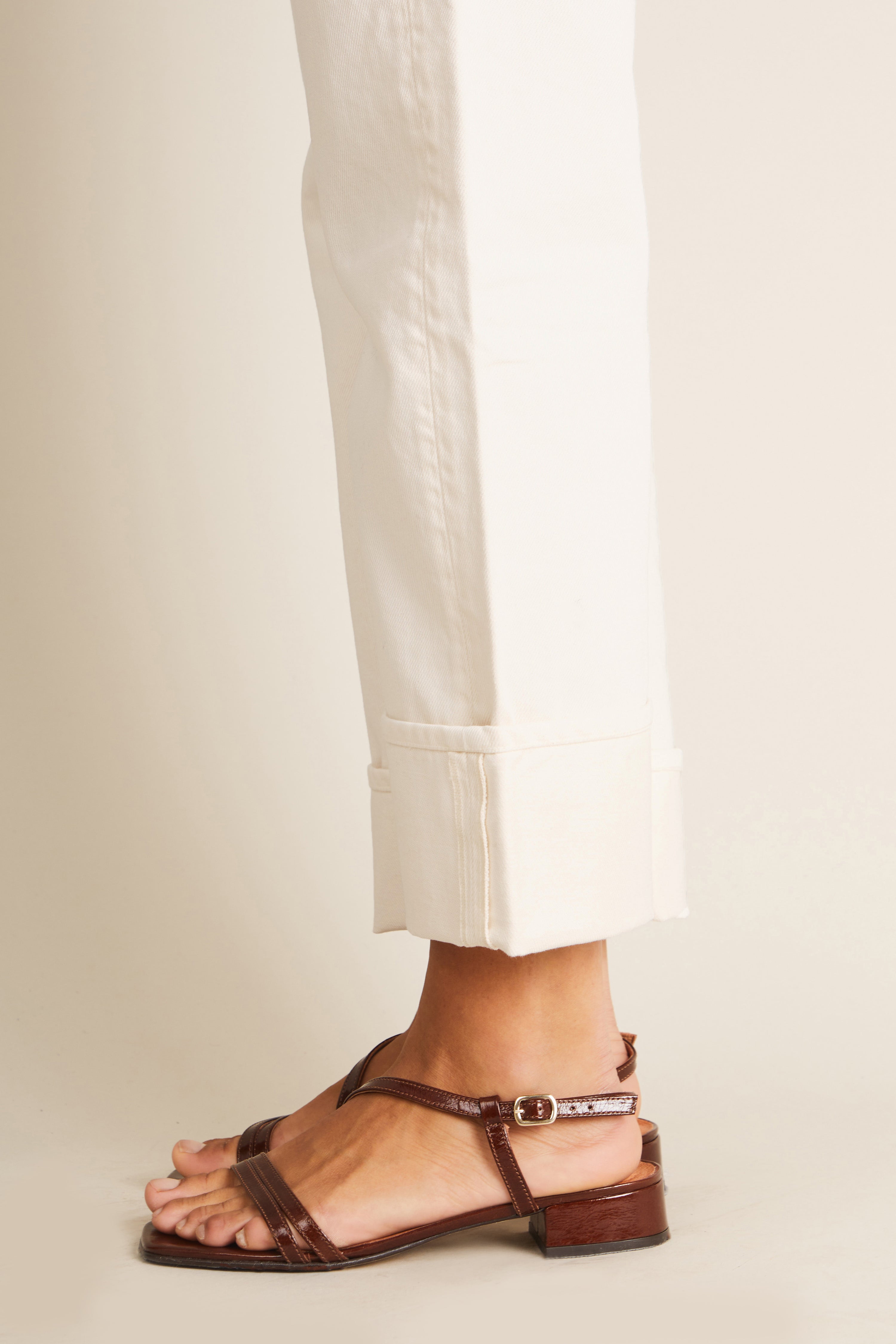 le-pantalon-jean-boyfriend-cru-jean-femme-droit image 5
