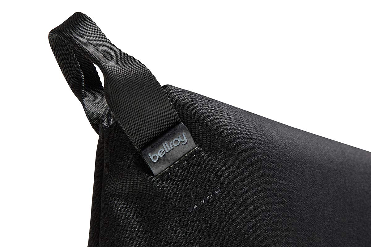 bellroy-standing-pouch-plus-pochette-tech-melbourne-black image 4