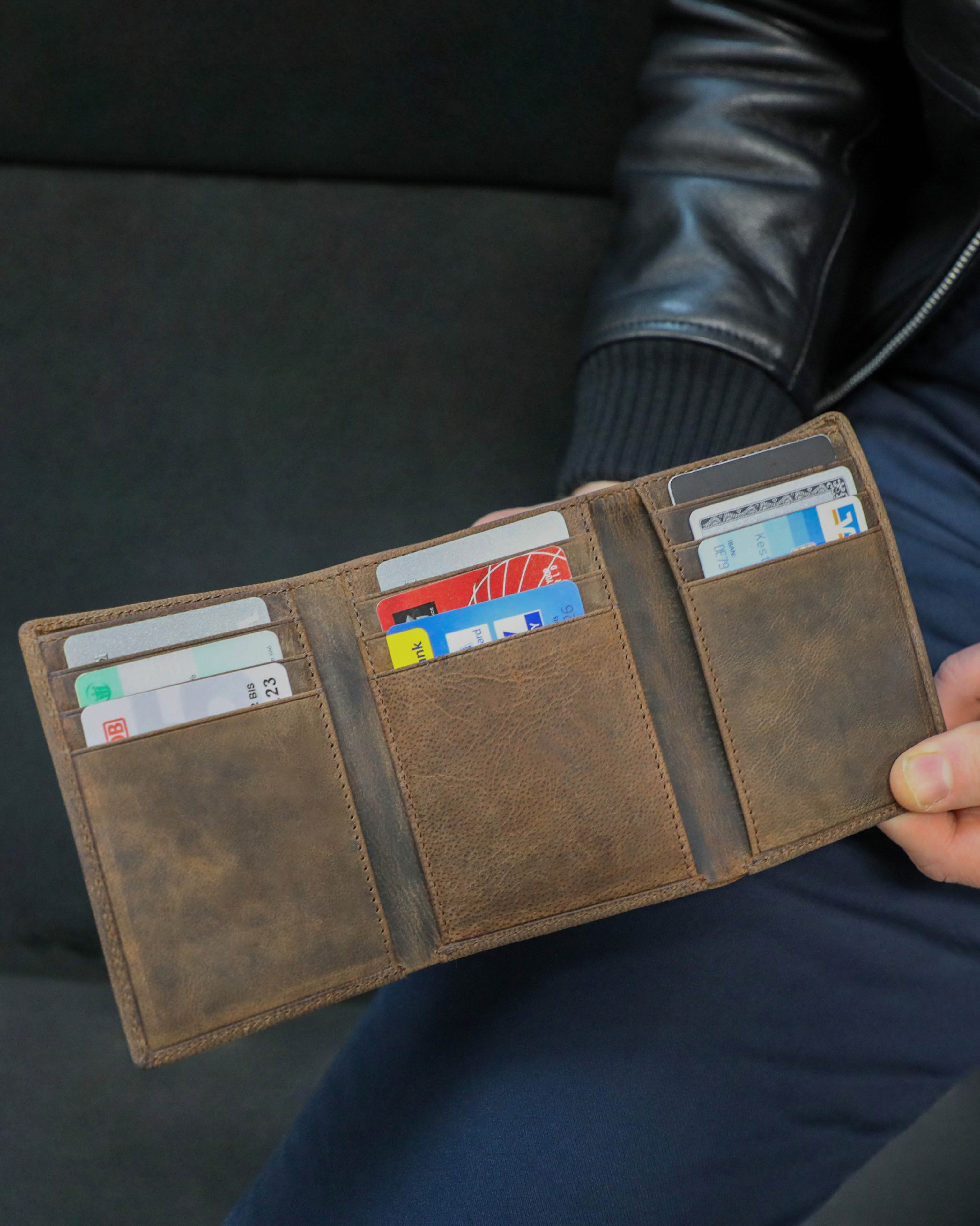 berliner-leon-portefeuille-cuir-espresso-9-cartes image 4