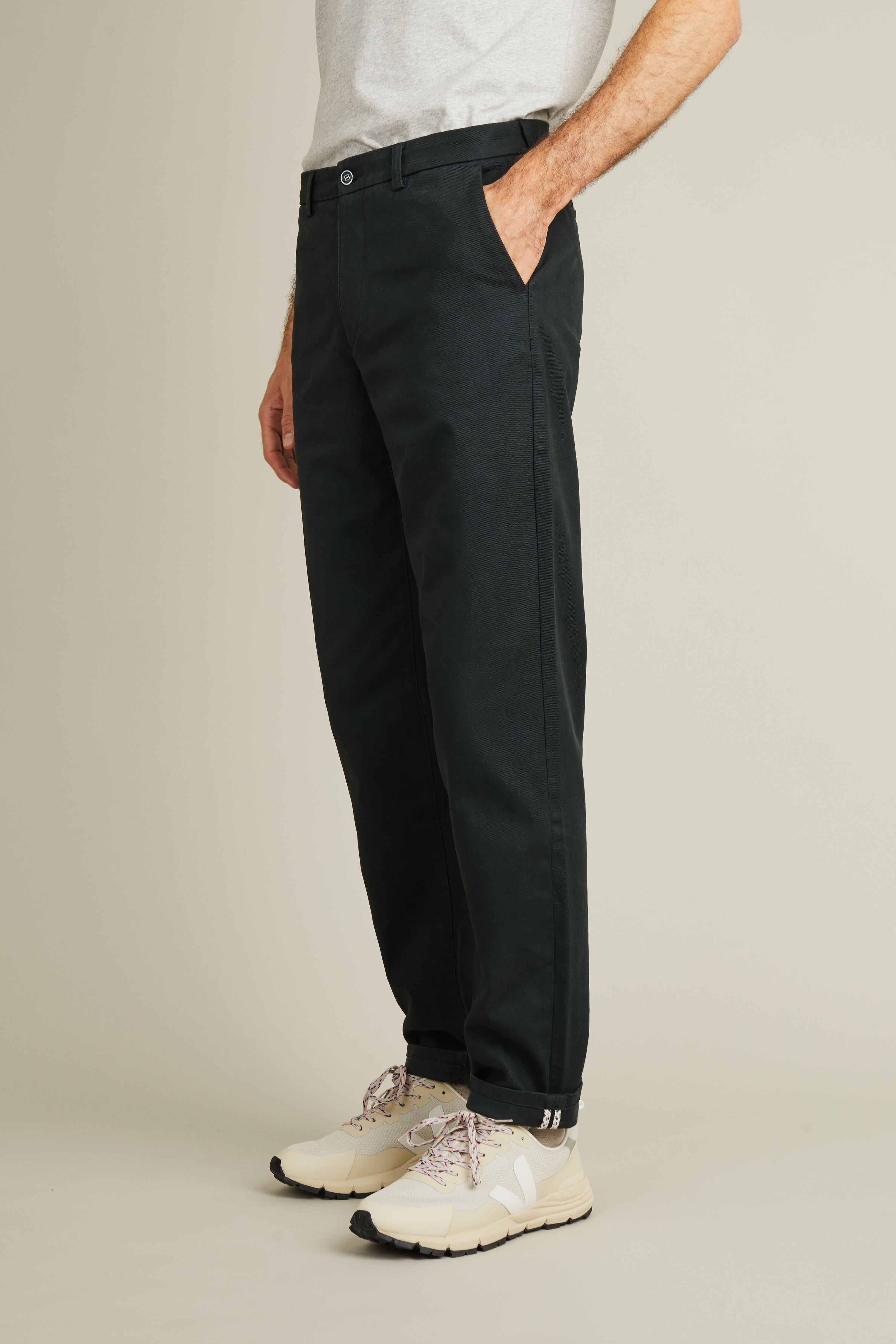 le-pantalon-chino-droit-vert-anglais-pantalon-coton-coupe-droite image 4
