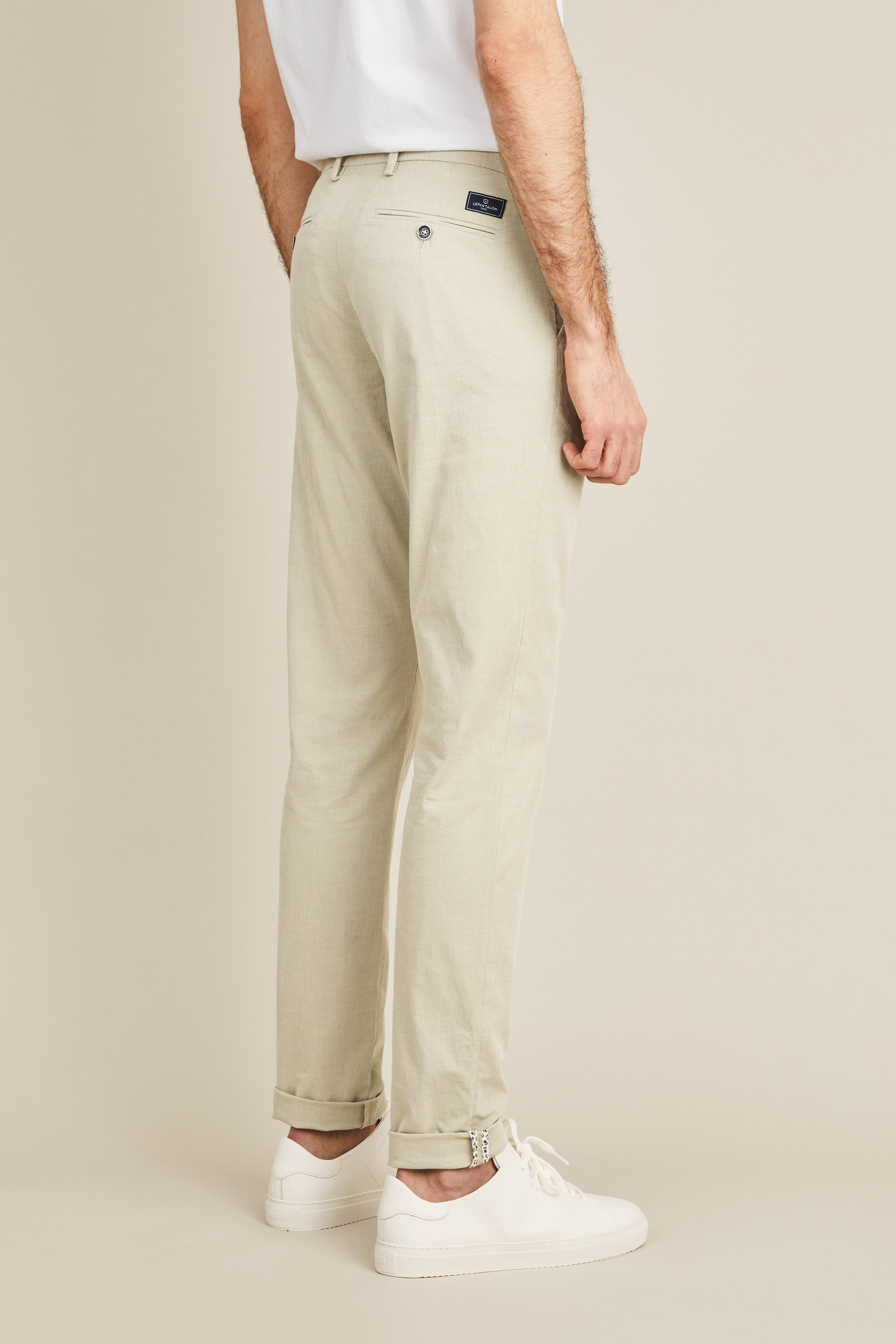 le-pantalon-chino-a-rien-pantalon-vert-olive-l-ger-170g image 4