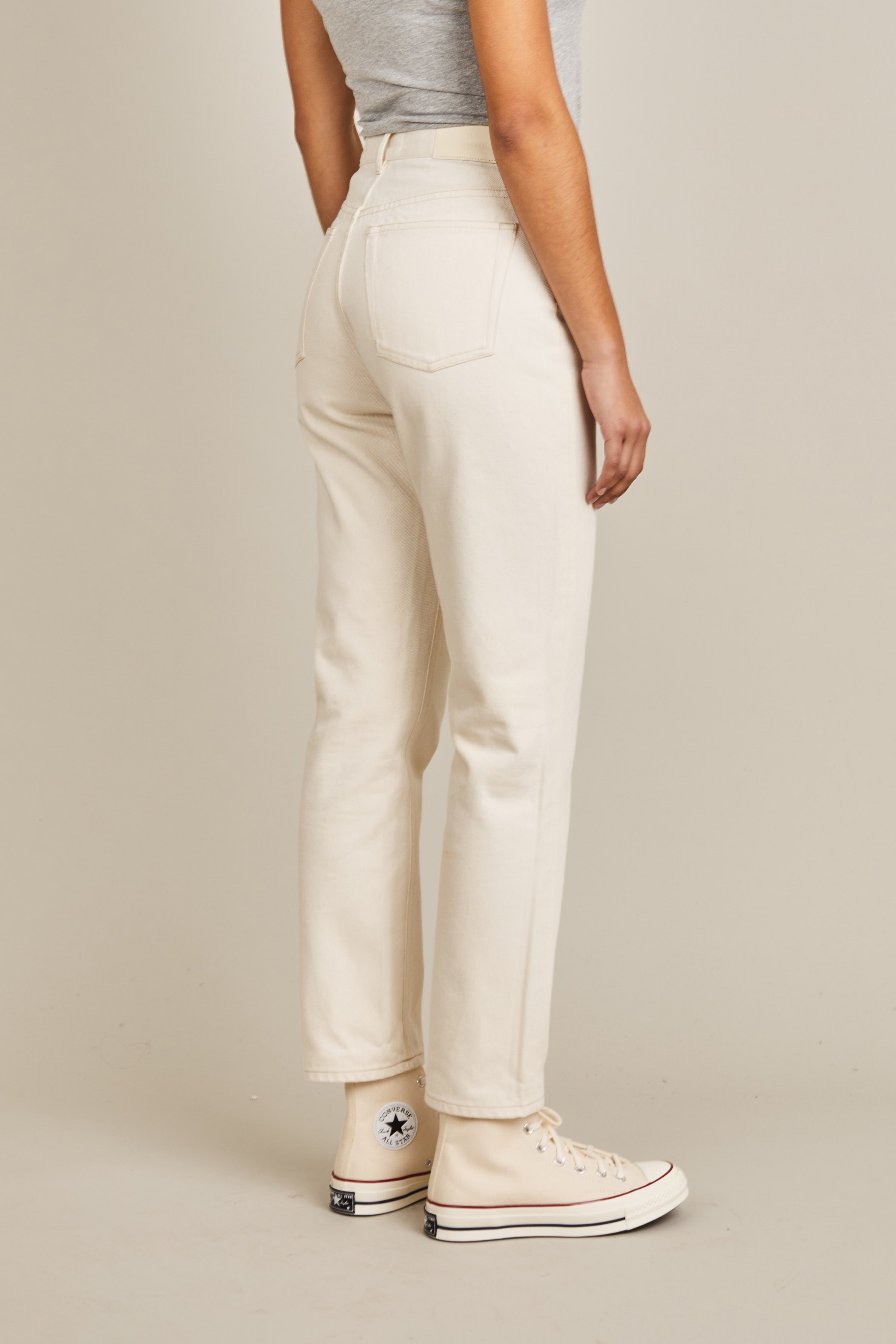 le-pantalon-jean-droit-cru-pantalon-denim-coton-bio-7-8 image 4