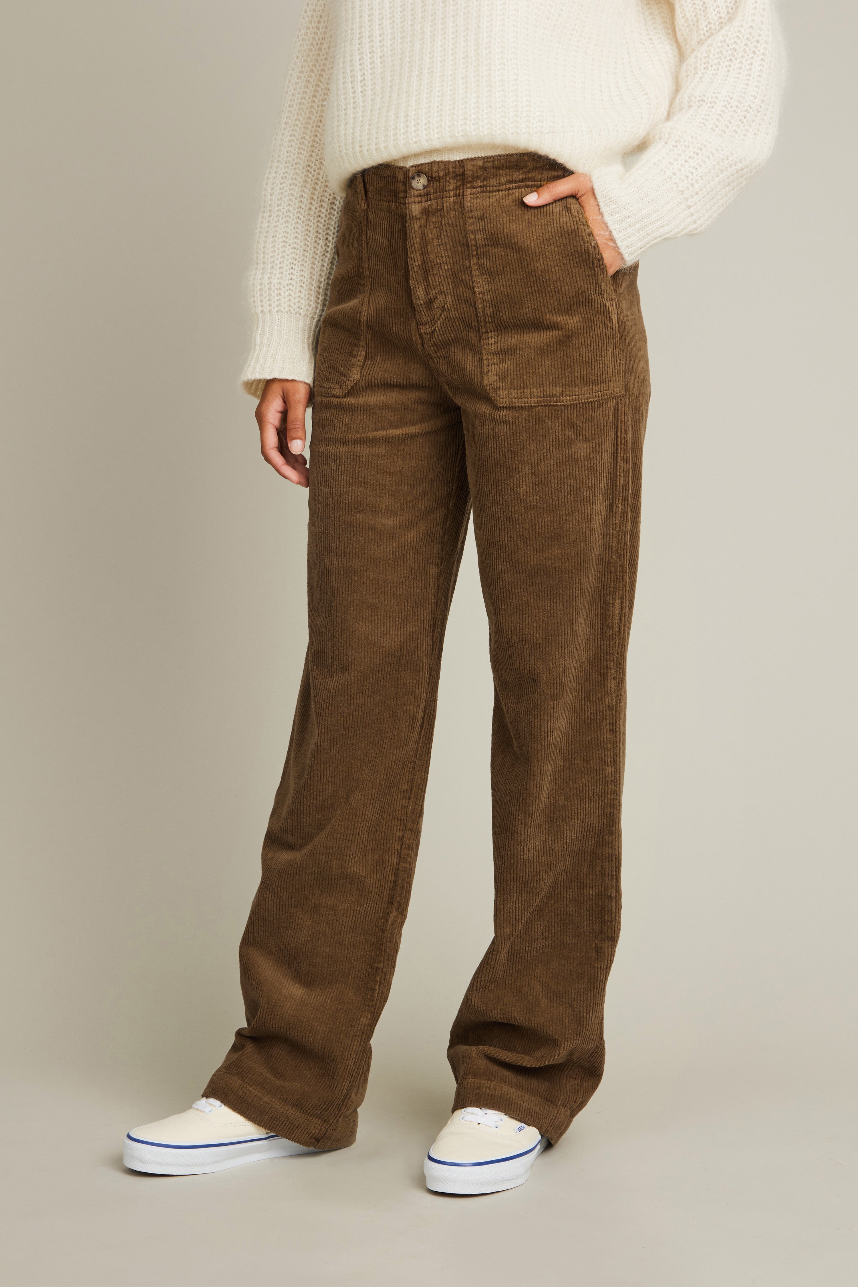 le-pantalon-carpenter-velours-pantalon-brun-taille-haute image 4