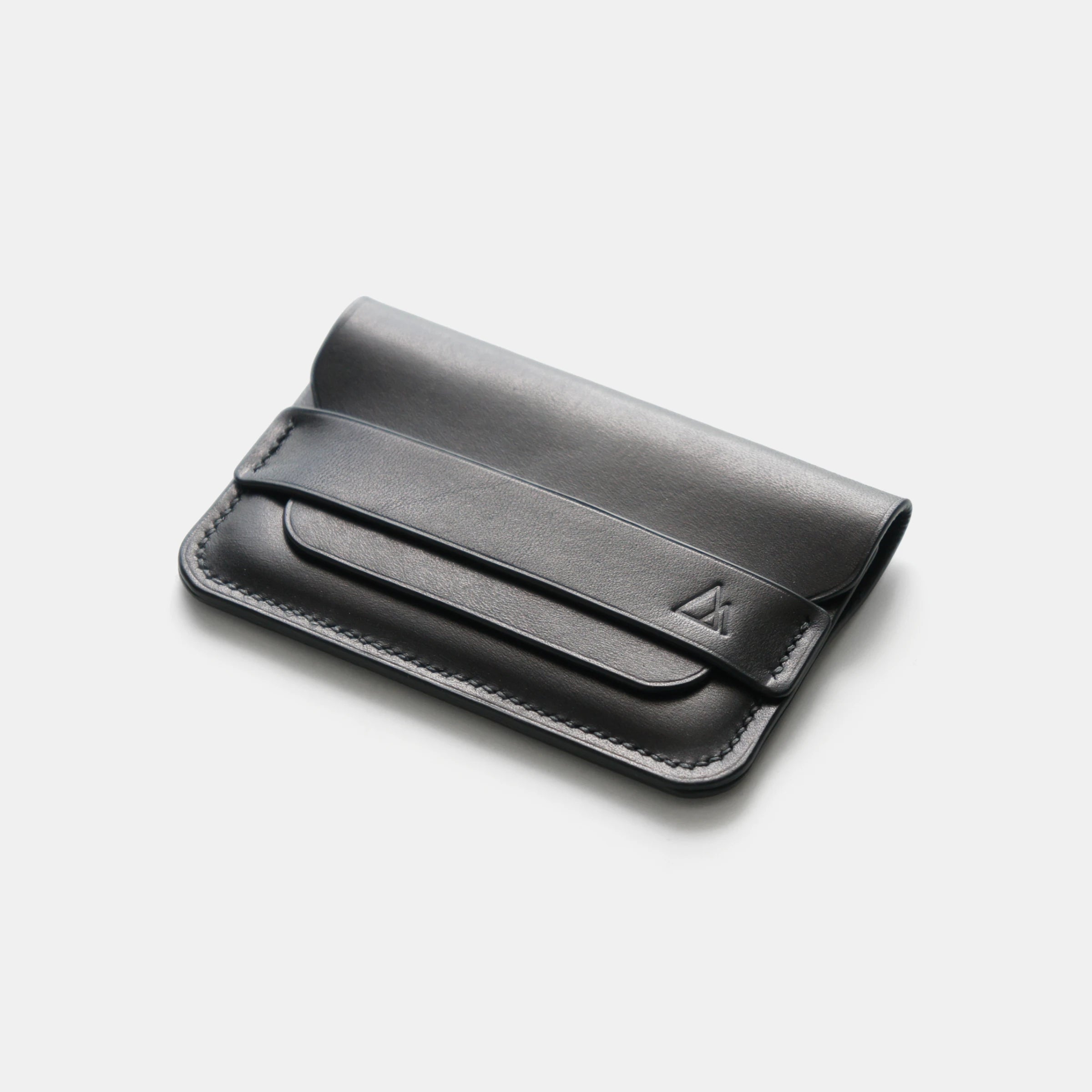darksails-porte-cartes-enveloppe-cuir-noir-point-sellier image 1