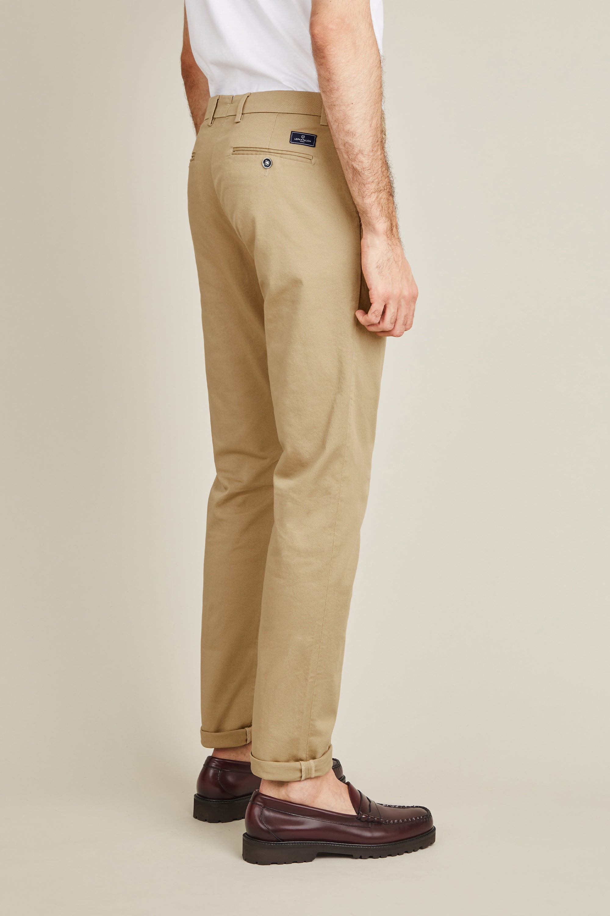 le-pantalon-chino-homme-classique-beige-coton-semi-slim image 5