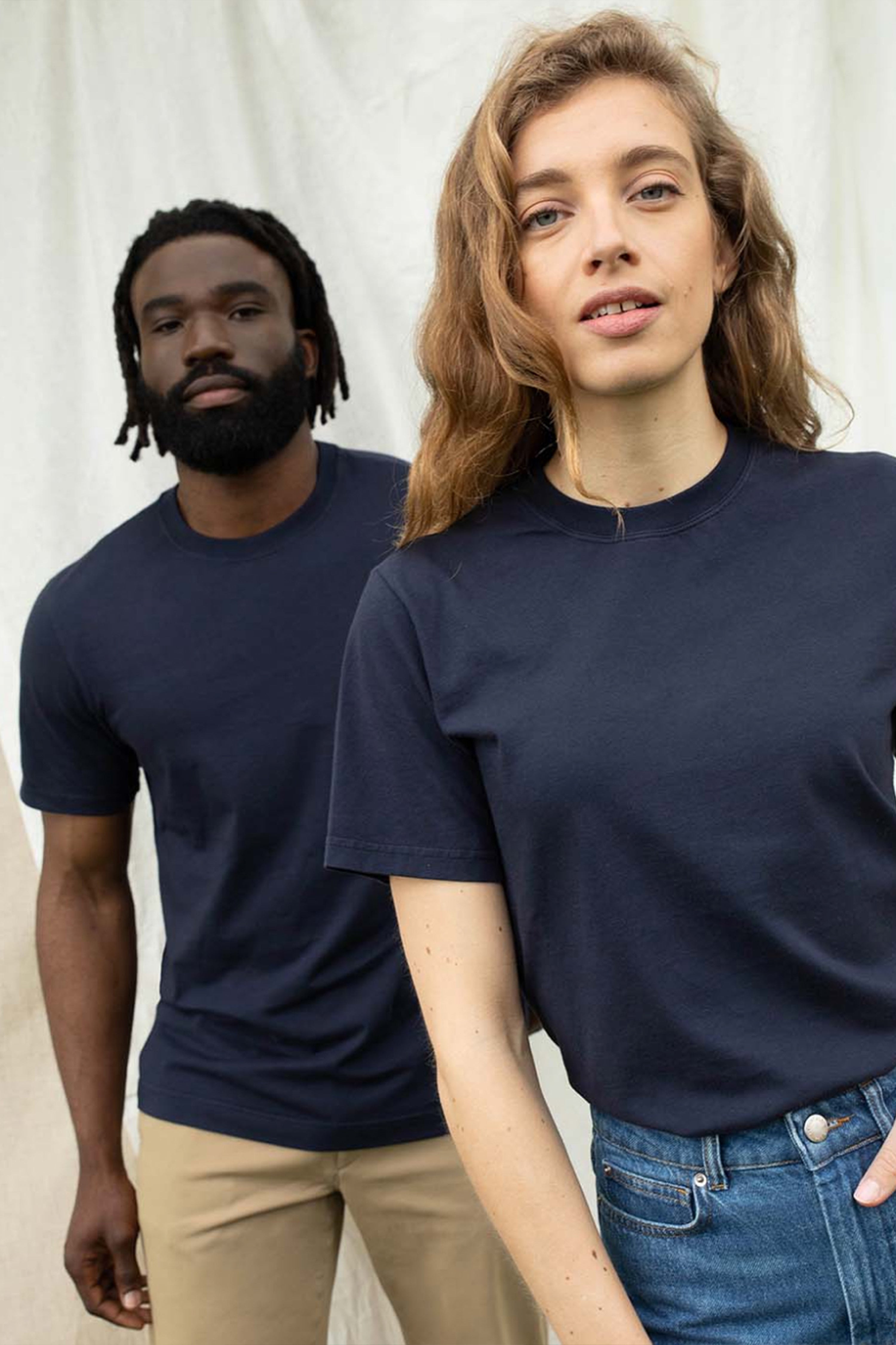 le-pantalon-tee-shirt-bleu-marine-t-shirt-homme-coton-bio image 2