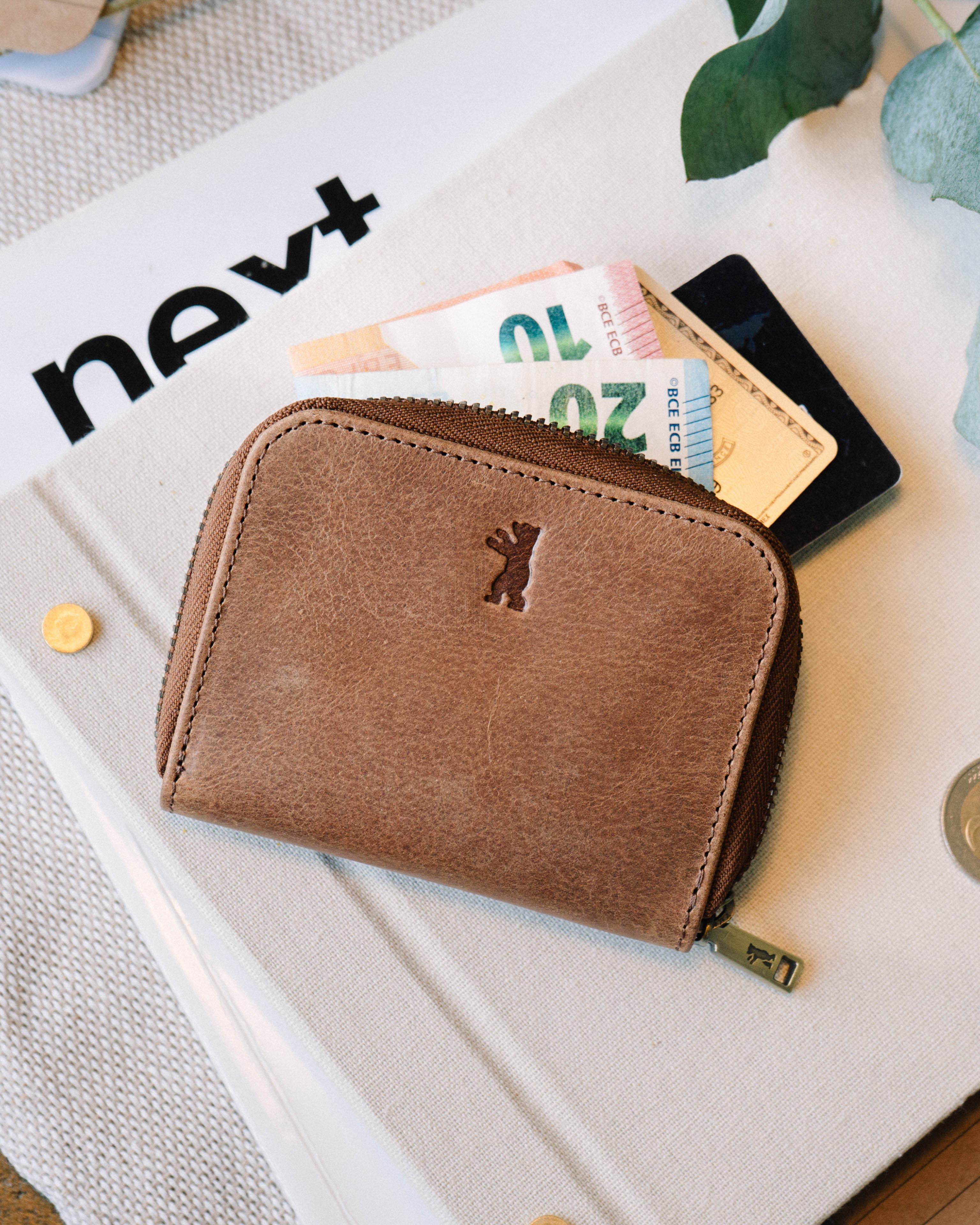 berliner-bags-braga-portefeuille-cuir-camel-slim-zip image 3