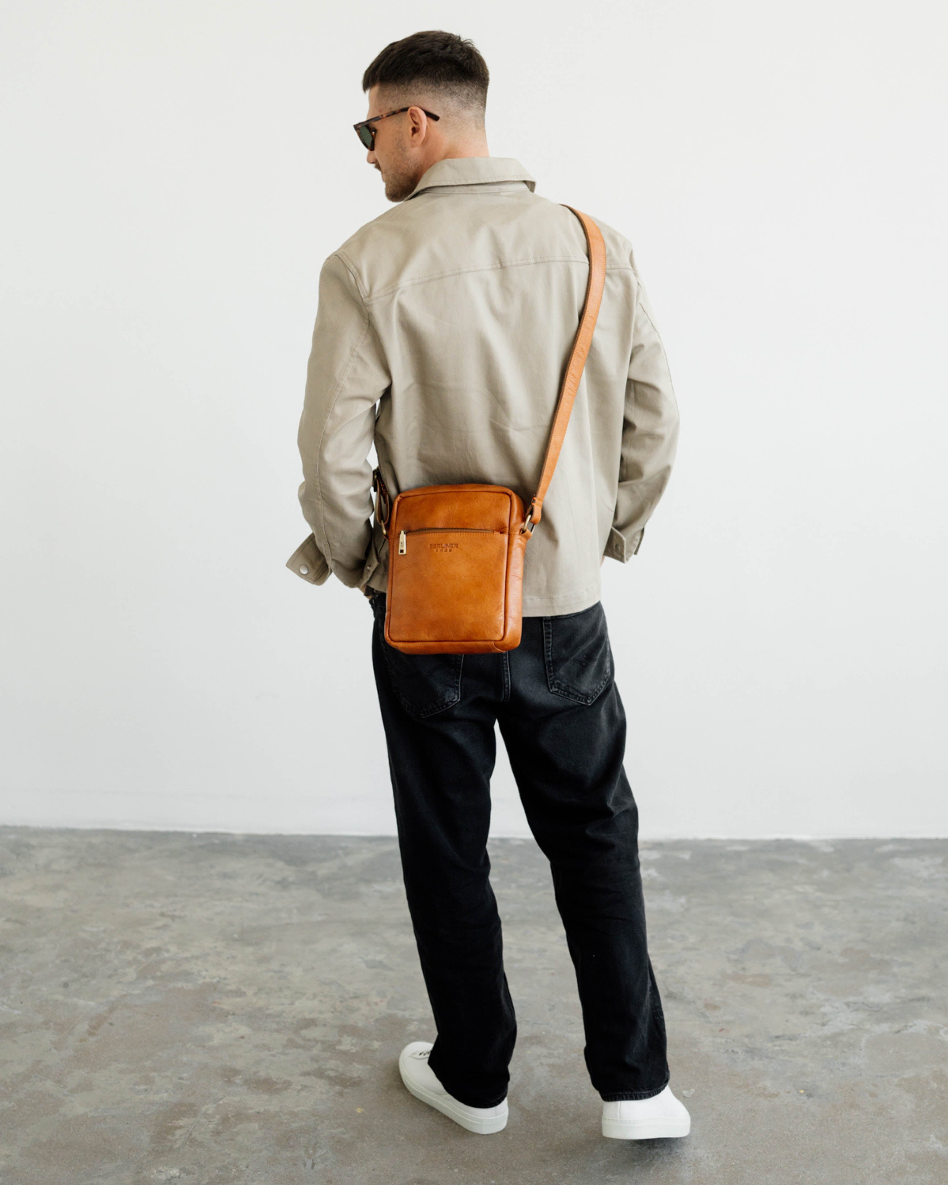 berliner-bags-tom-m-sac-bandouli-re-homme-marron-vintage image 8