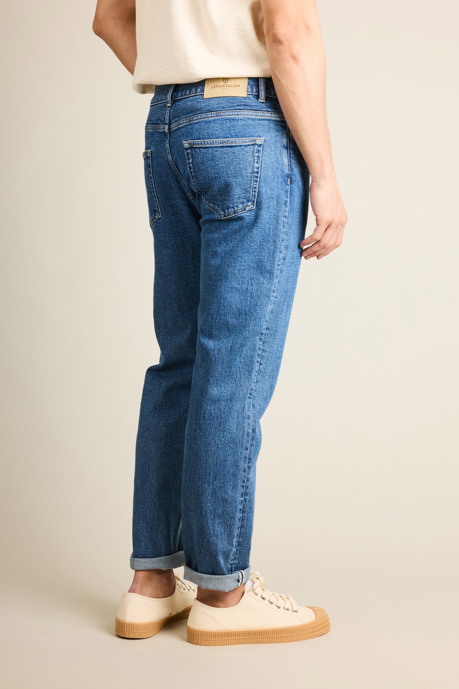 le-pantalon-jean-classique-jean-bleu-vintage image 4