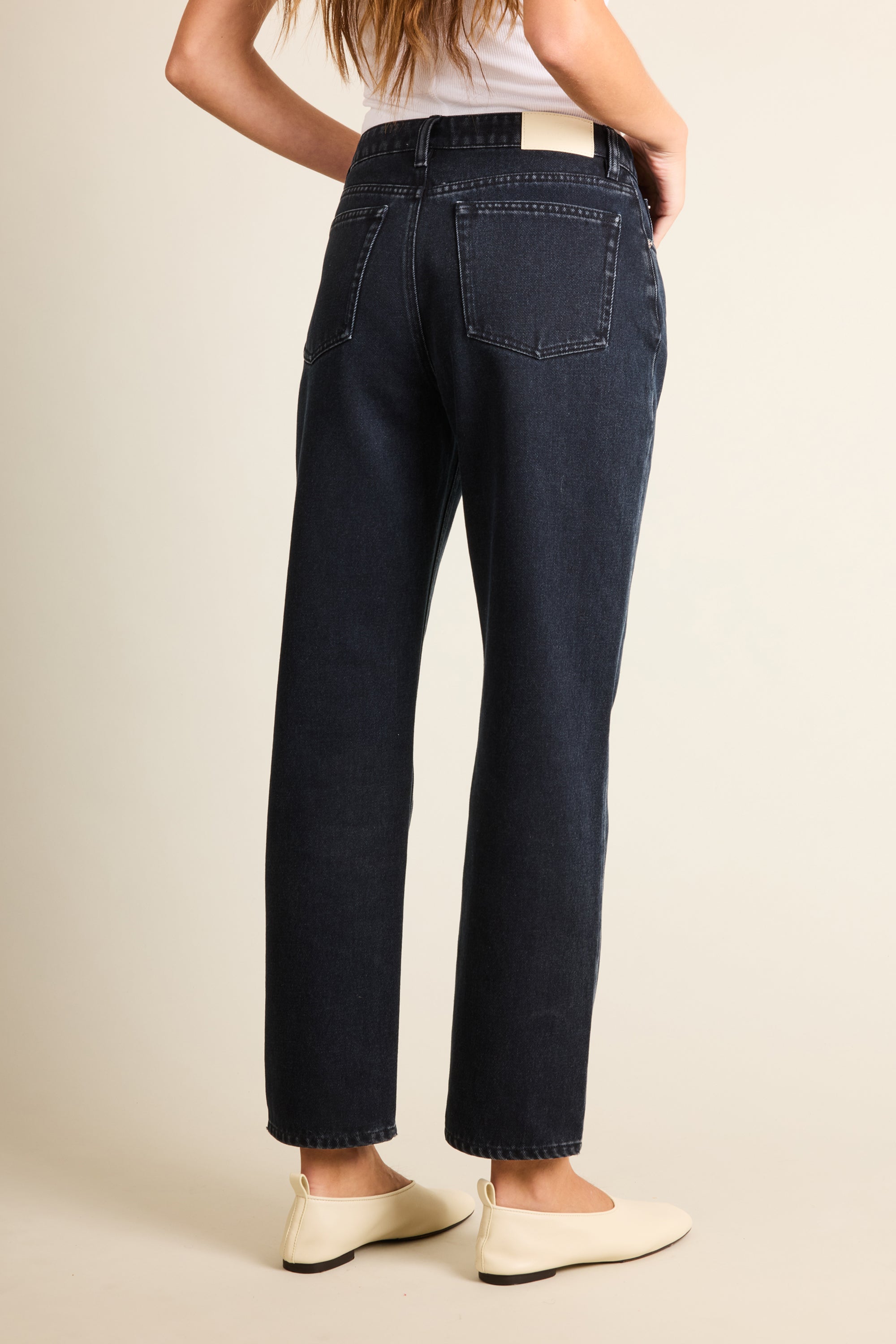 le-pantalon-jean-droit-noir-jean-homme-coton-bio image 5