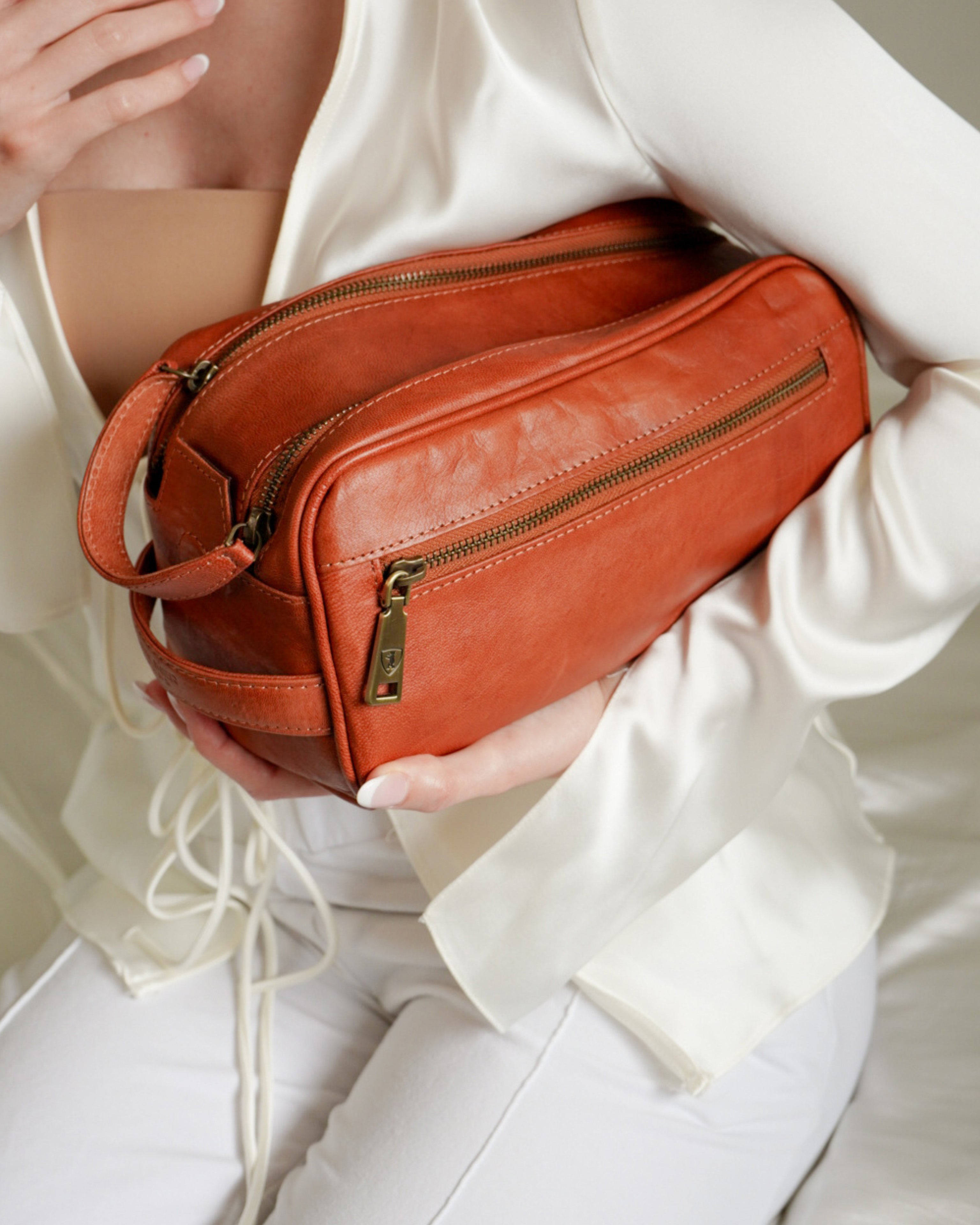 berliner-bags-tim-trousse-toilette-cuir-vintage-m image 8