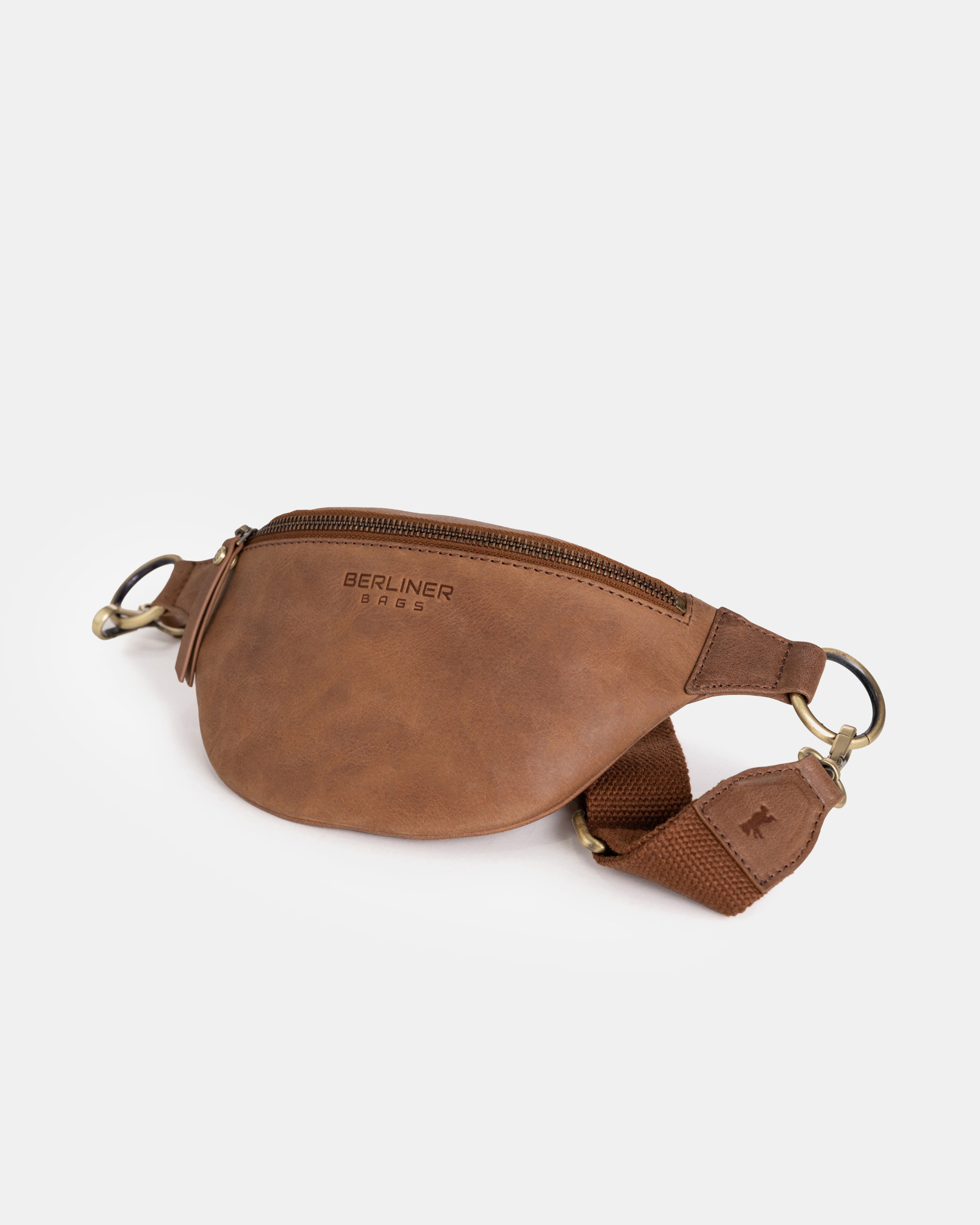 berliner-bags-mona-m-sac-banane-cuir-camel-ceinture image 3