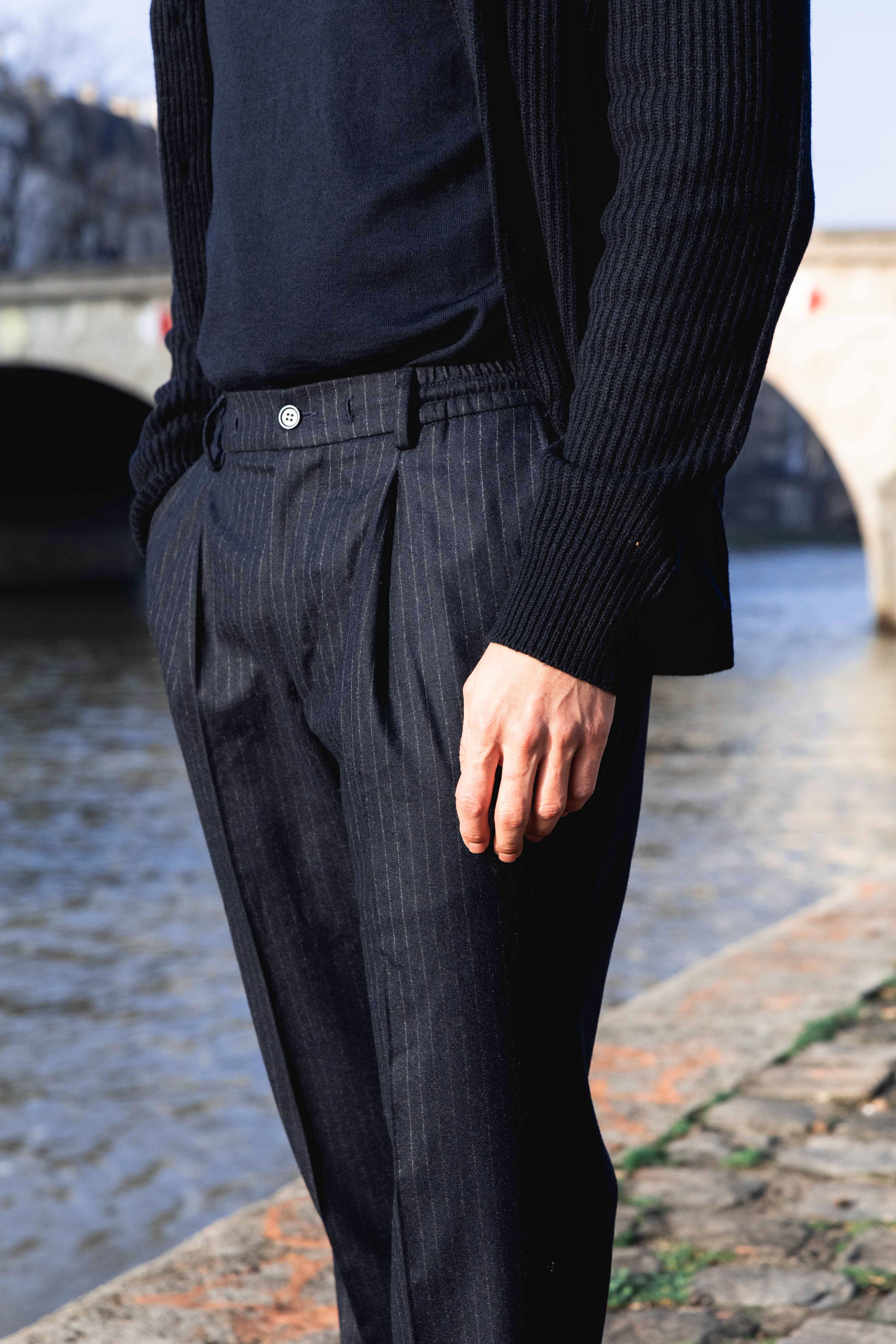 le-pantalon-jogpant-flanelle-pantalon-laine-marine image 5