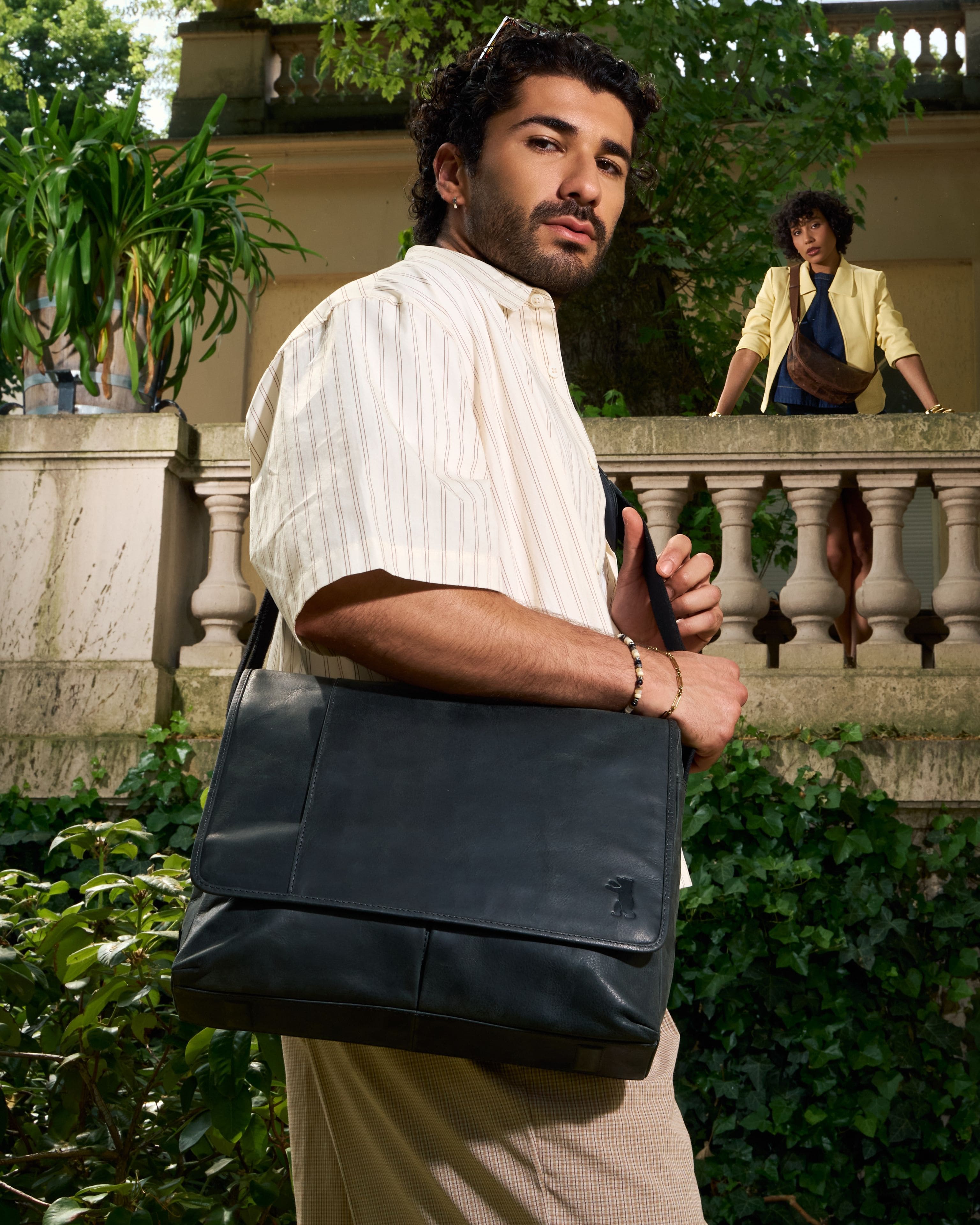 berliner-bags-x-berg-sacoche-gris-fonc-m-ordinateur image 2