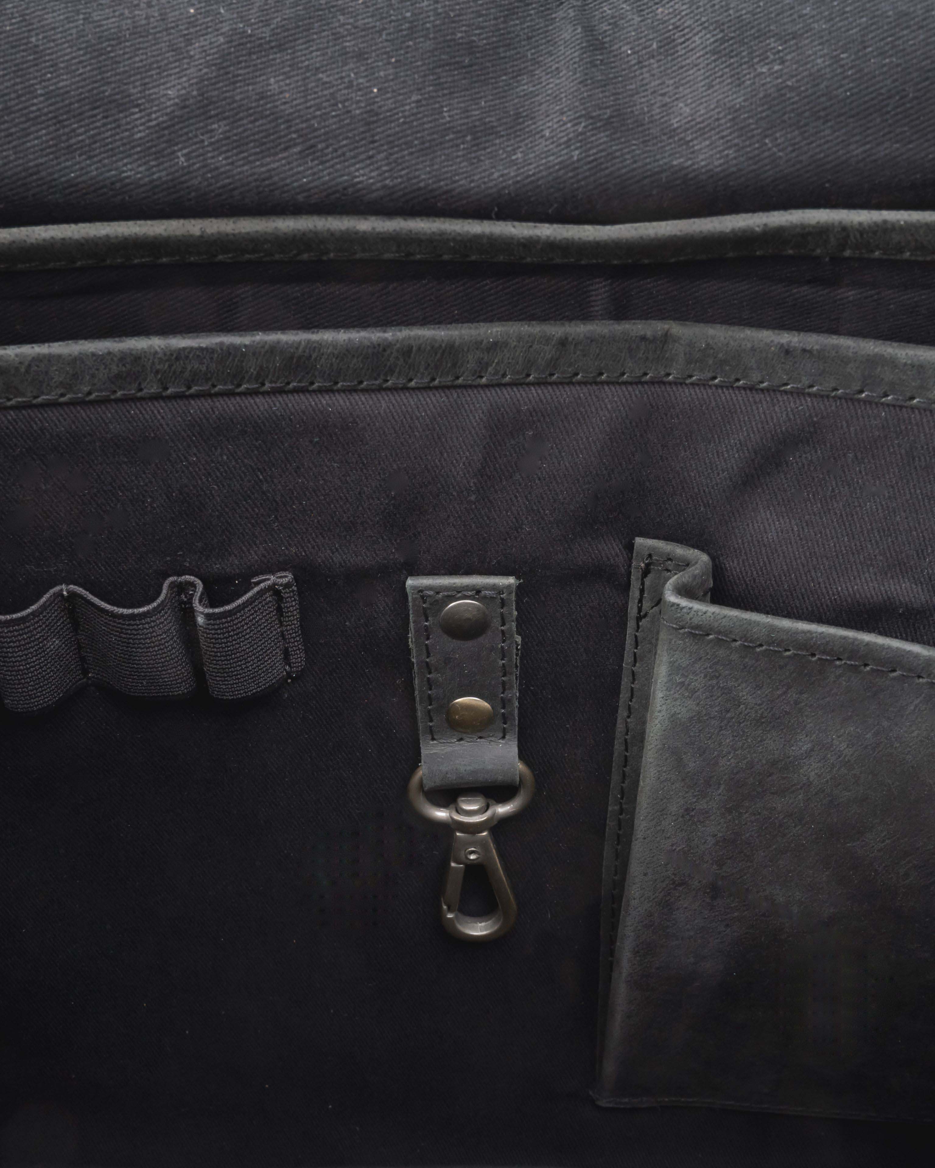 berliner-bags-berlin-sac-messager-gris-fonc-xl-ordinateur image 8