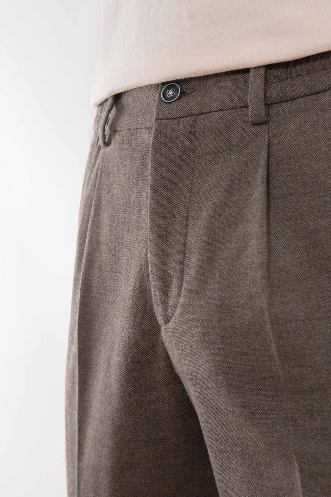 le-pantalon-chaud-beige-pantalon-flanelle-beige-coton image 3