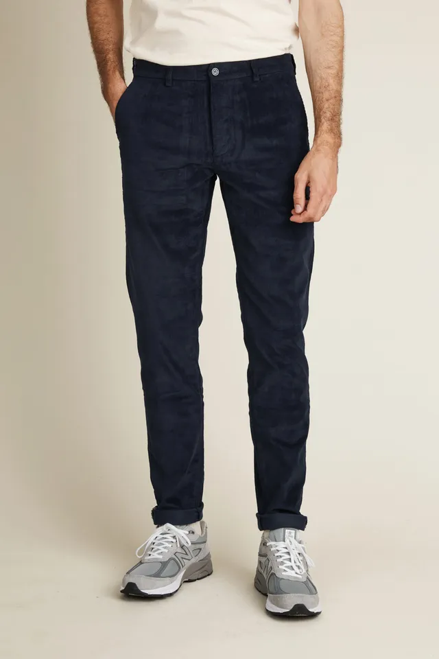 le-pantalon-chino-velours-bleu-marine-homme-semi-slim image 1