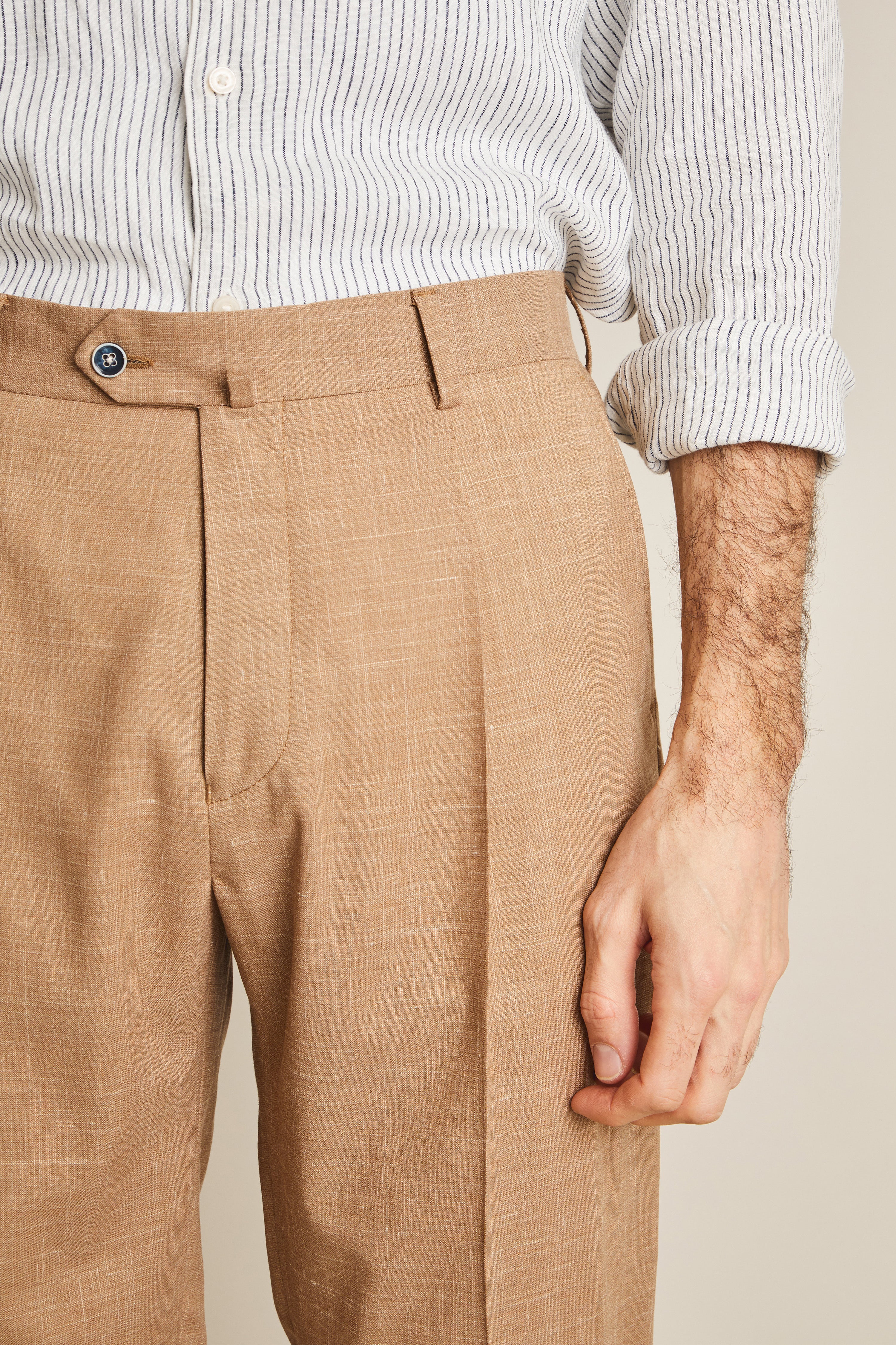le-pantalon-pinces-l-ger-brun-pantalon-lin-laine-soie image 3