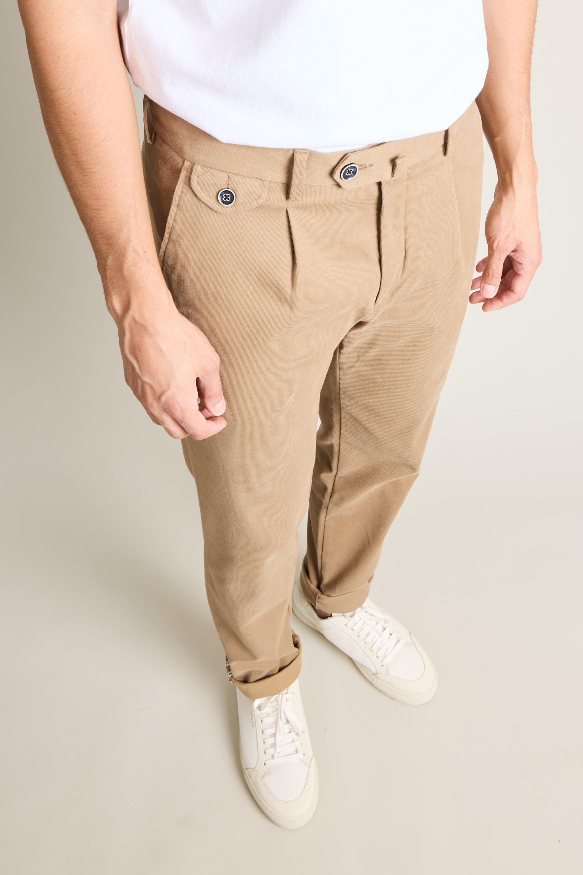 le-pantalon-chinos-homme-chino-pinces-beige-coton image 5