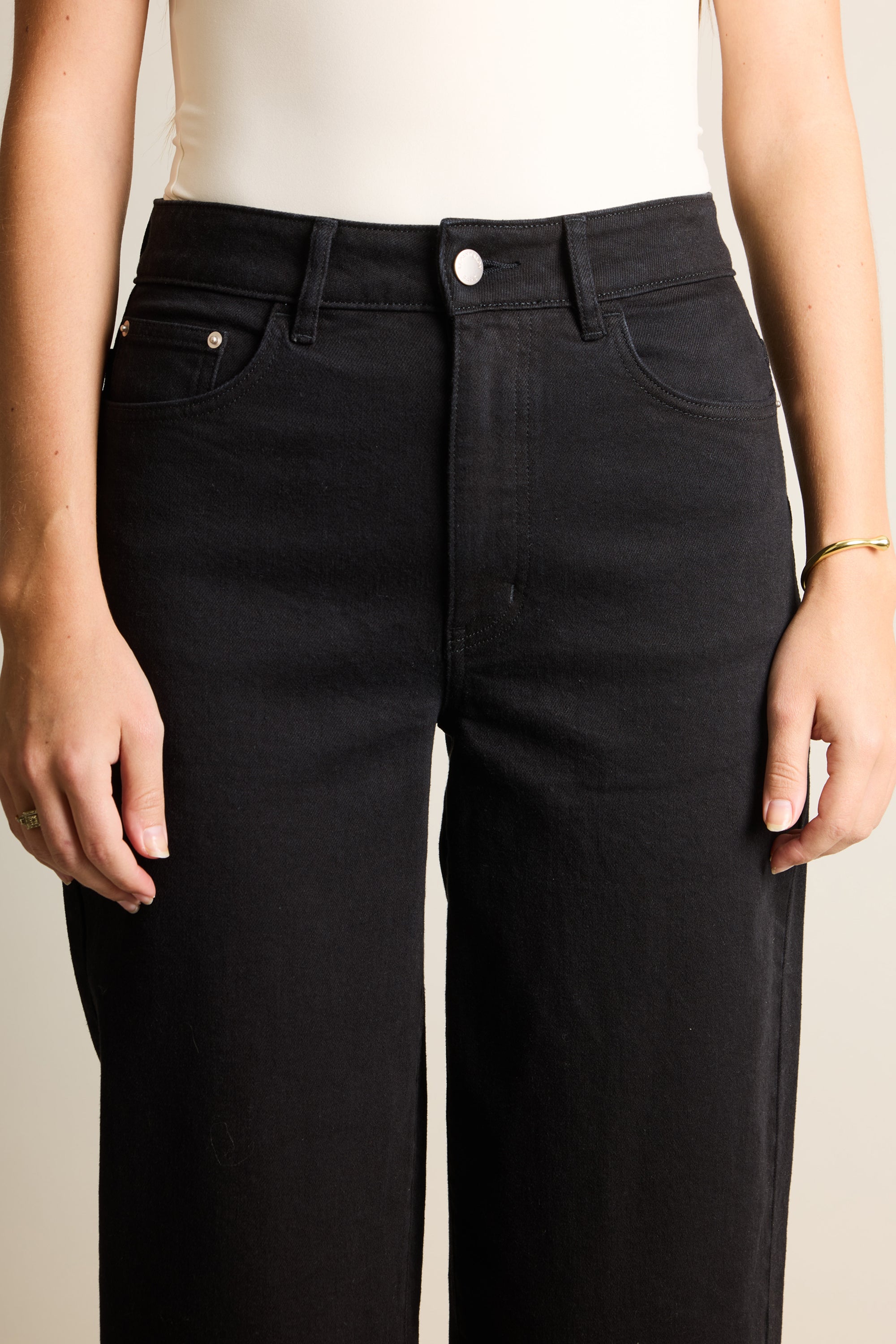 le-pantalon-jean-balloon-noir-jean-large-coton image 4