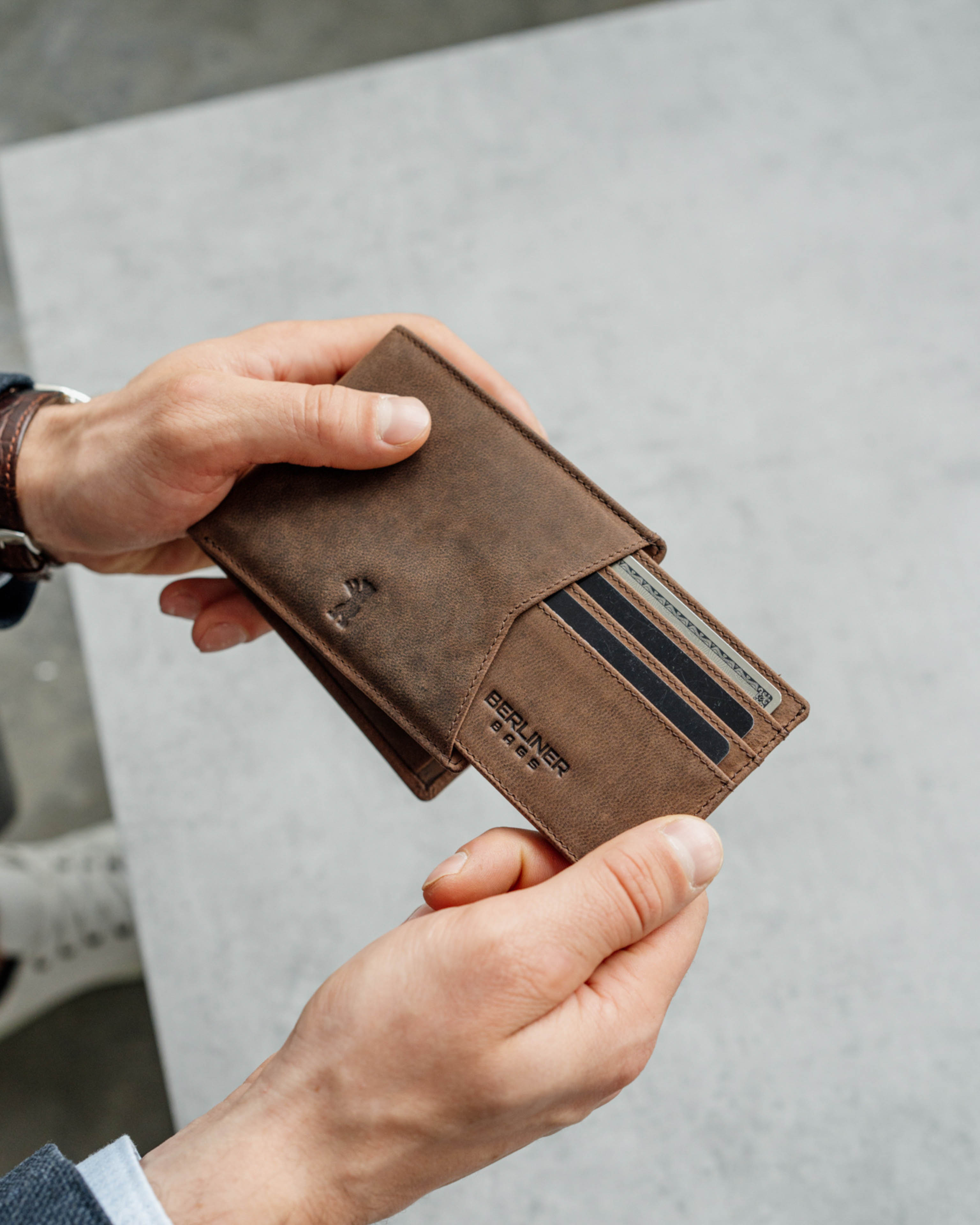 berliner-bags-kiel-portefeuille-cuir-noir-rfid-8-cartes image 2