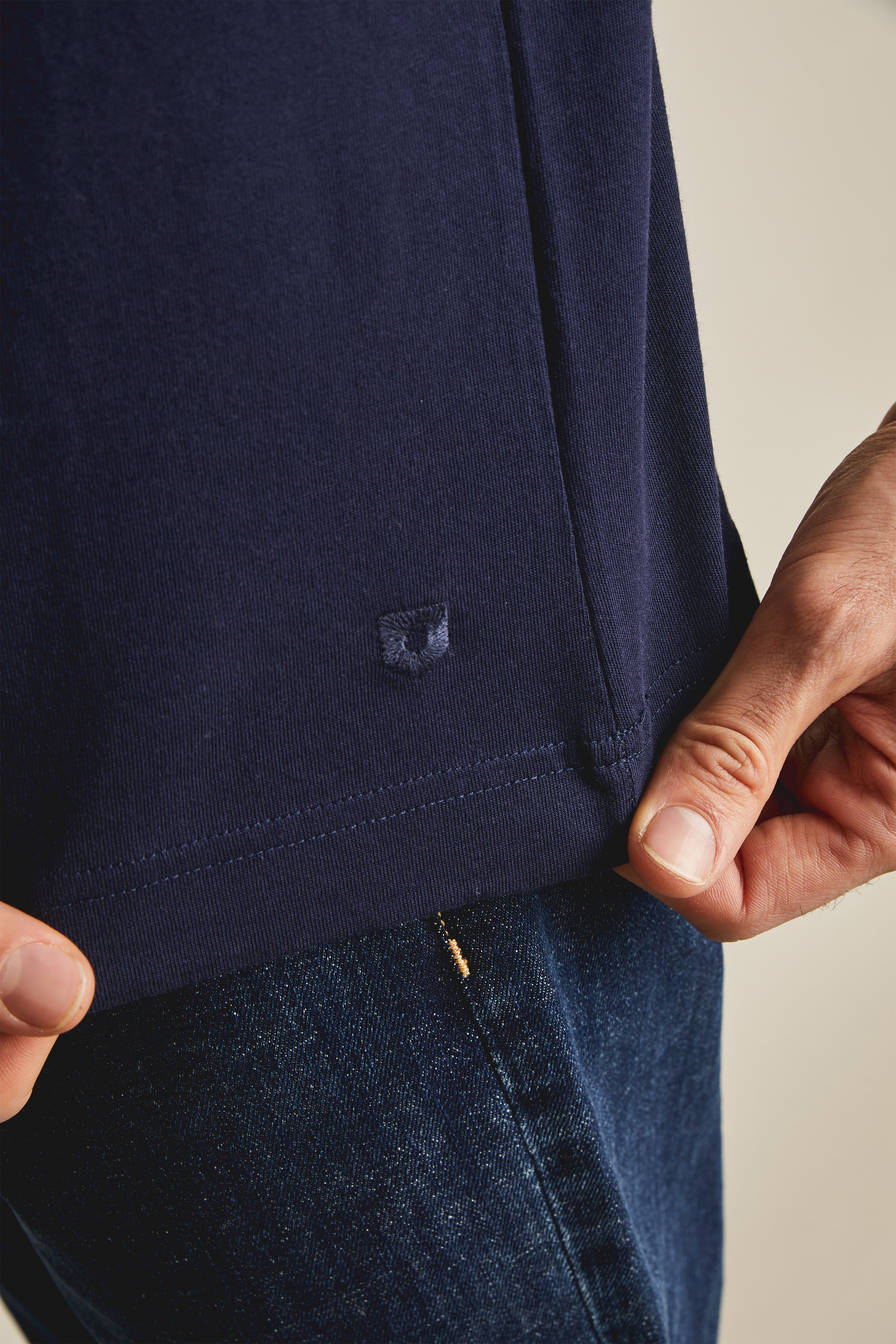 le-pantalon-tee-shirt-bleu-marine-t-shirt-homme-coton-bio image 4