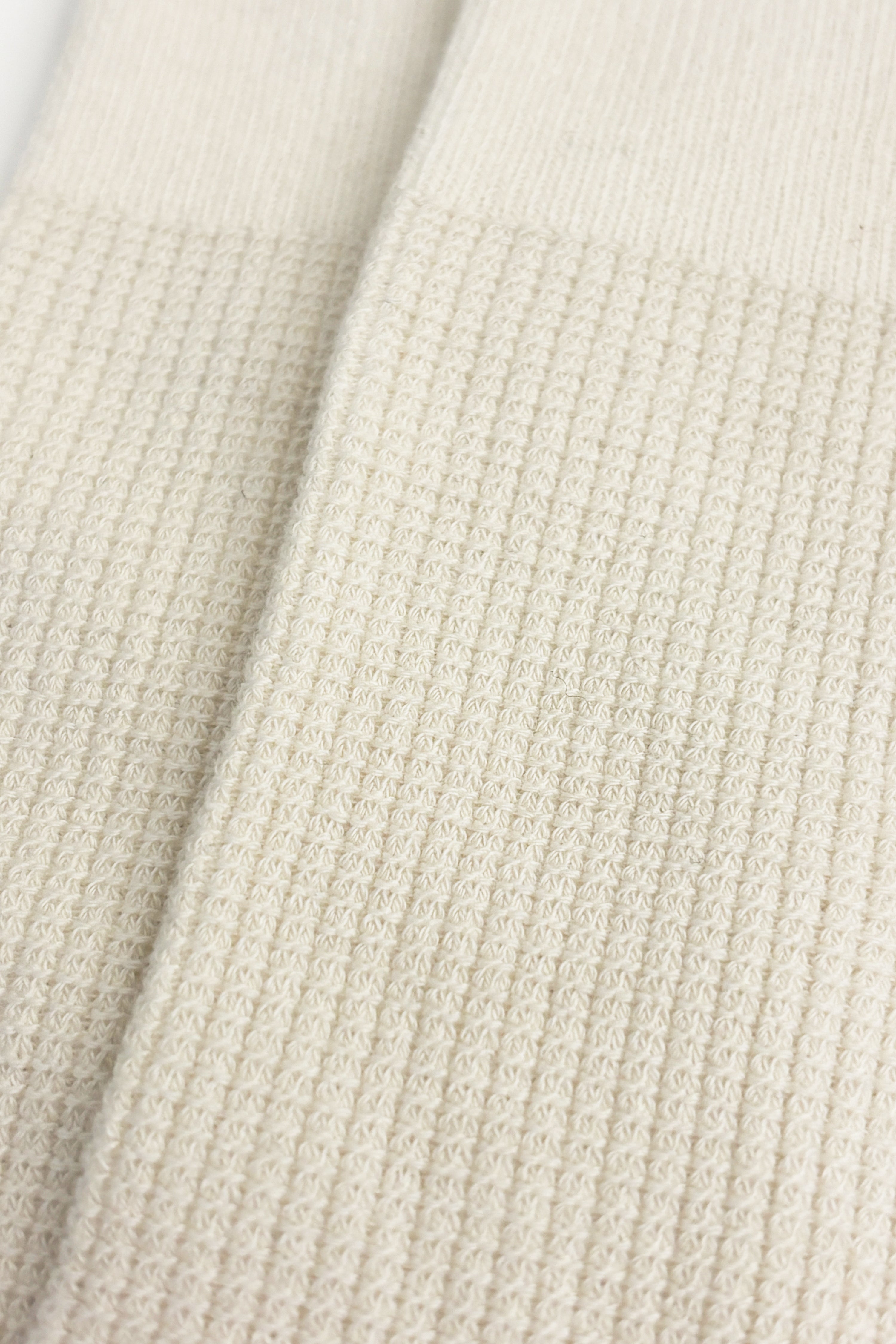 le-pantalon-textur-es-fm-lpacht-3-chaussettes-off-white-relief image 3
